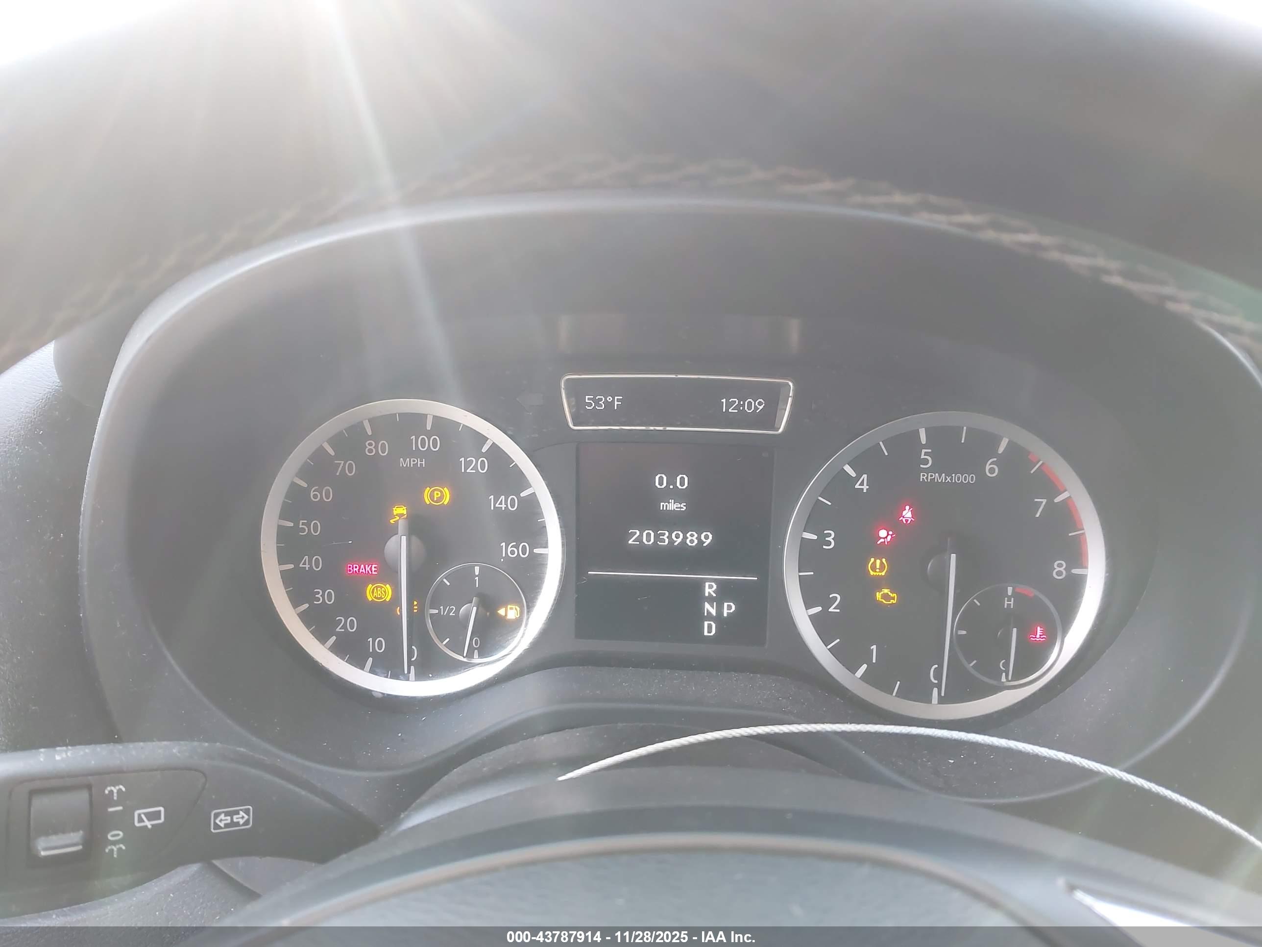INFINITI QX30 image 7