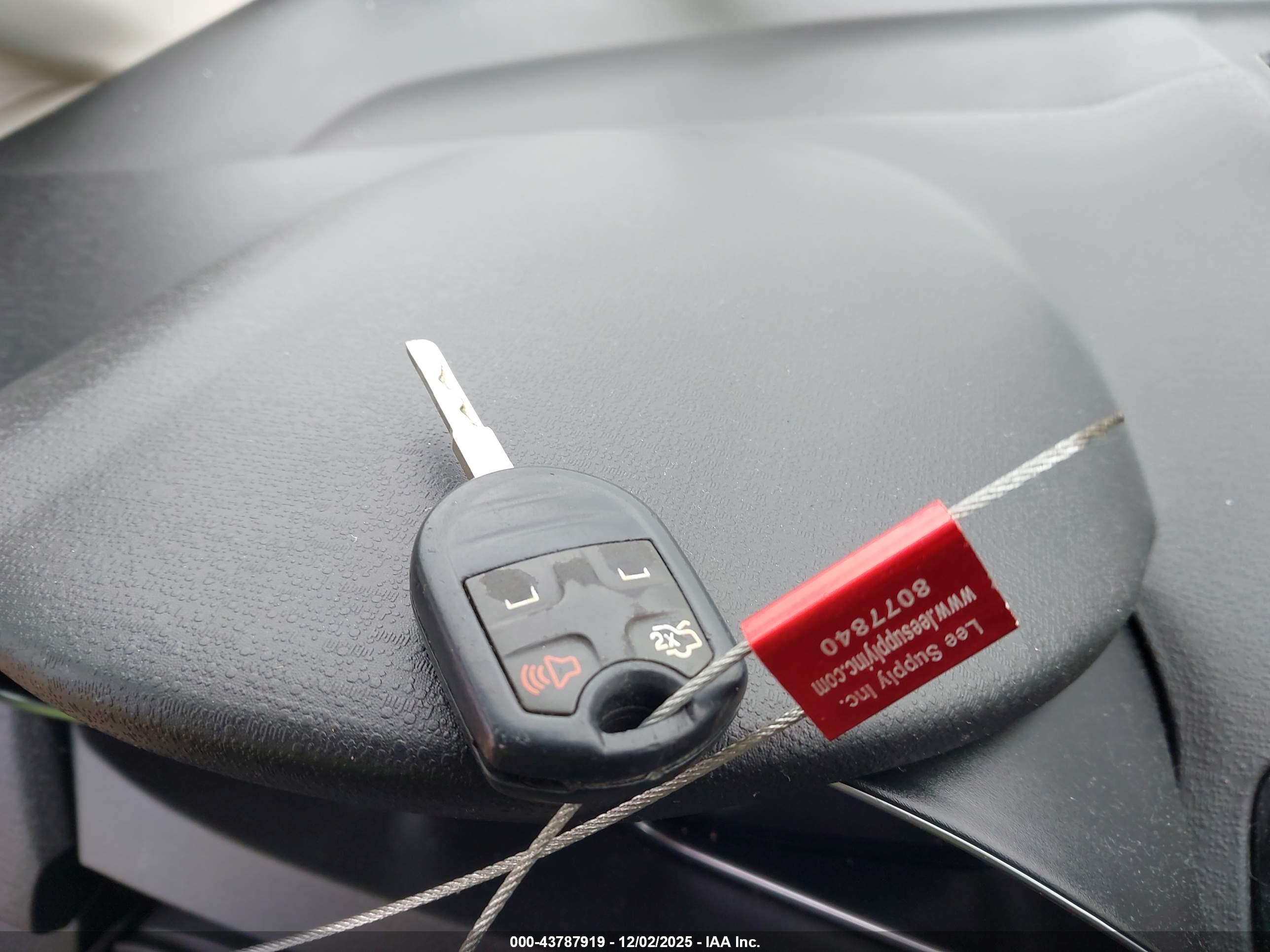 FORD FIESTA image 11