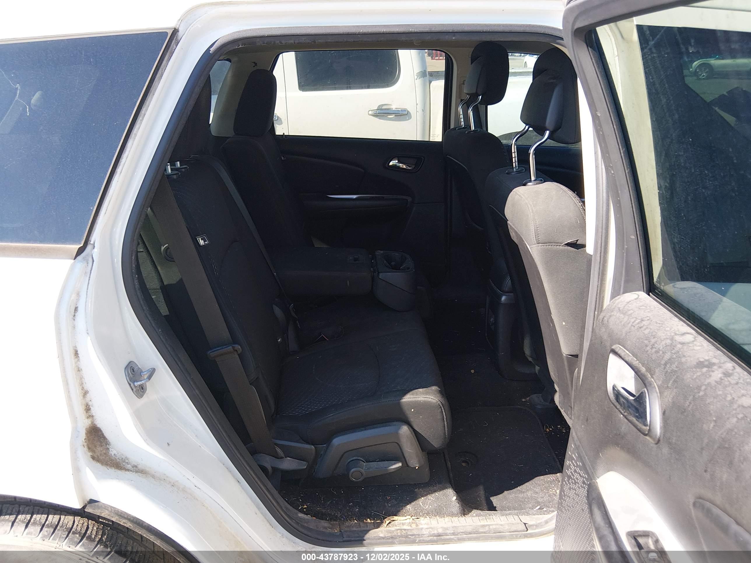 DODGE JOURNEY image 8