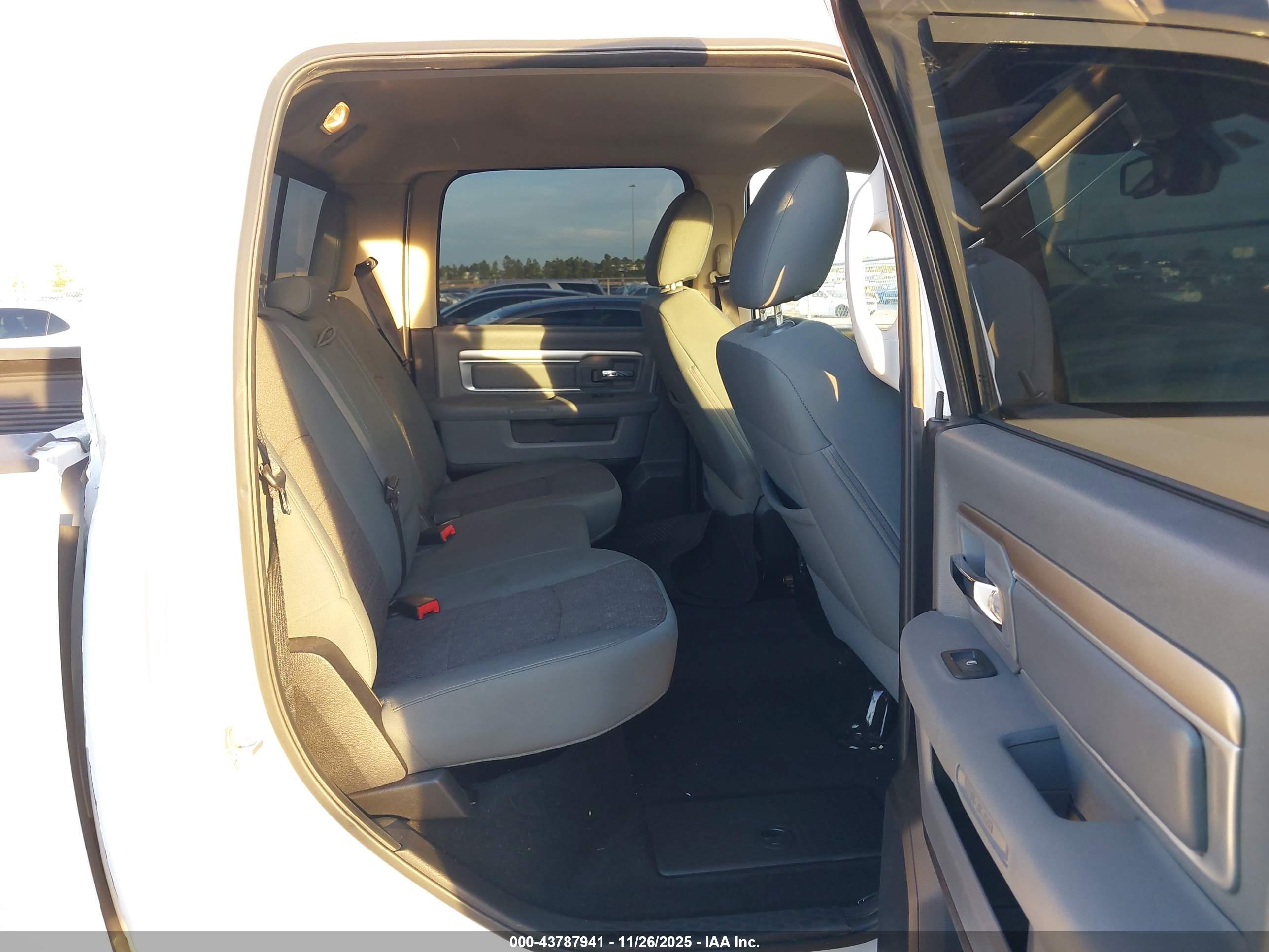 RAM 1500 image 8