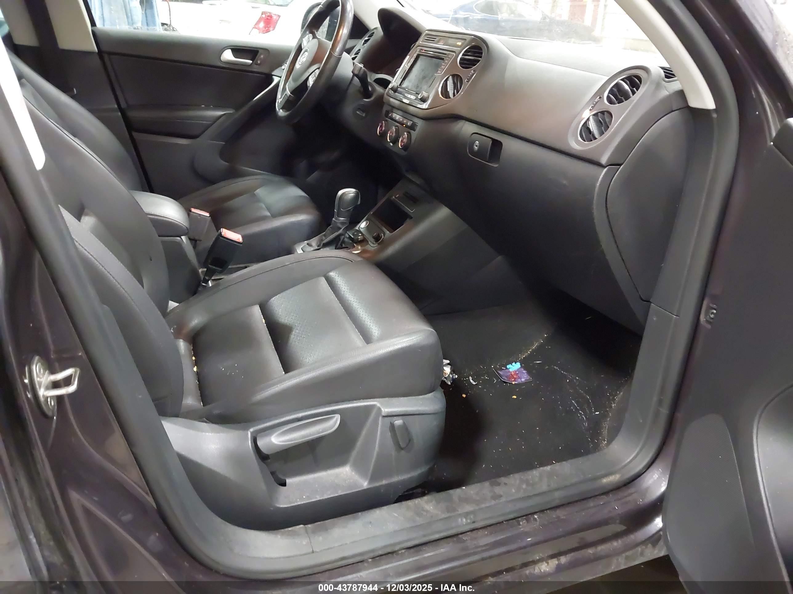VOLKSWAGEN TIGUAN image 5