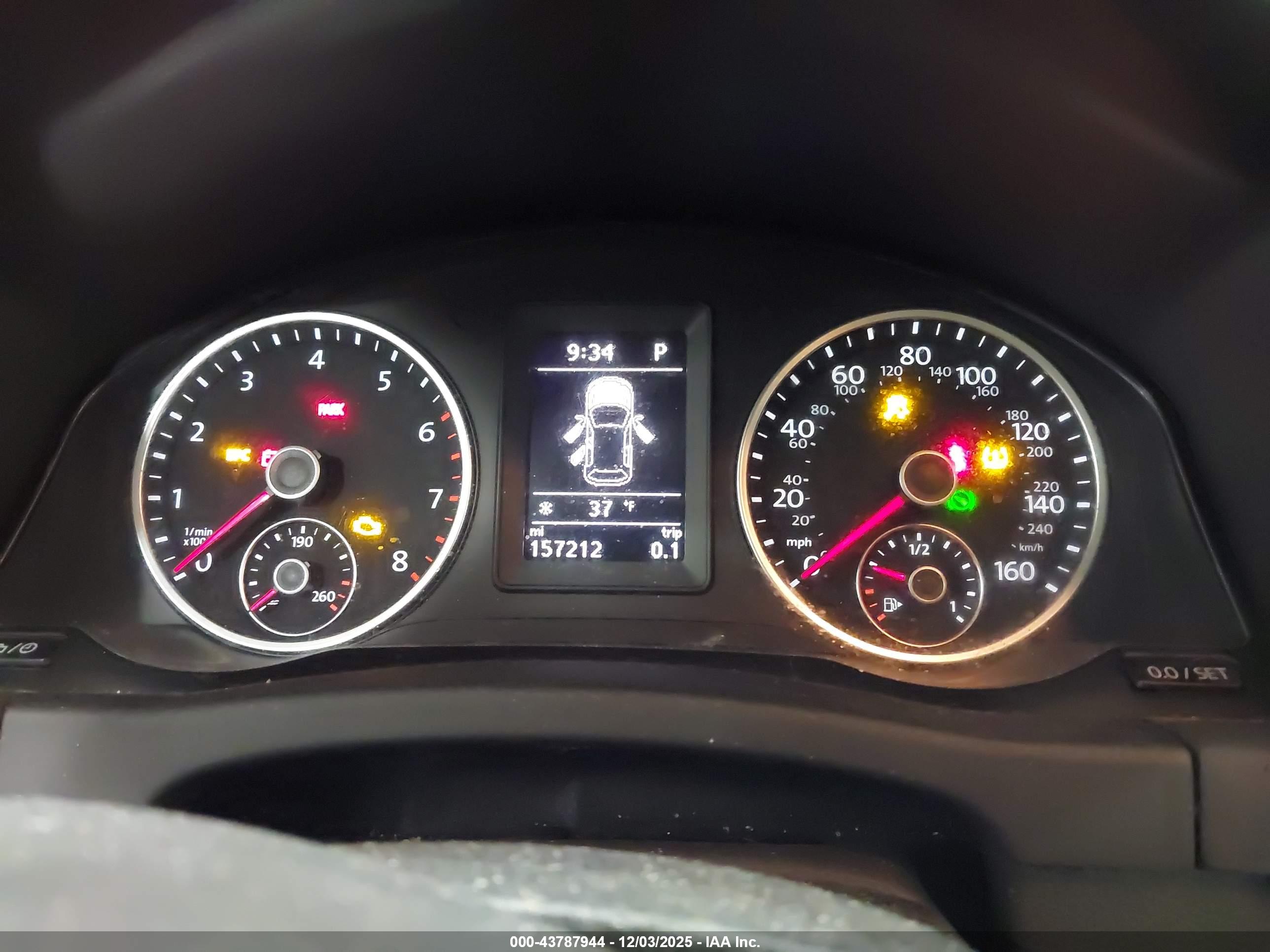 VOLKSWAGEN TIGUAN image 7