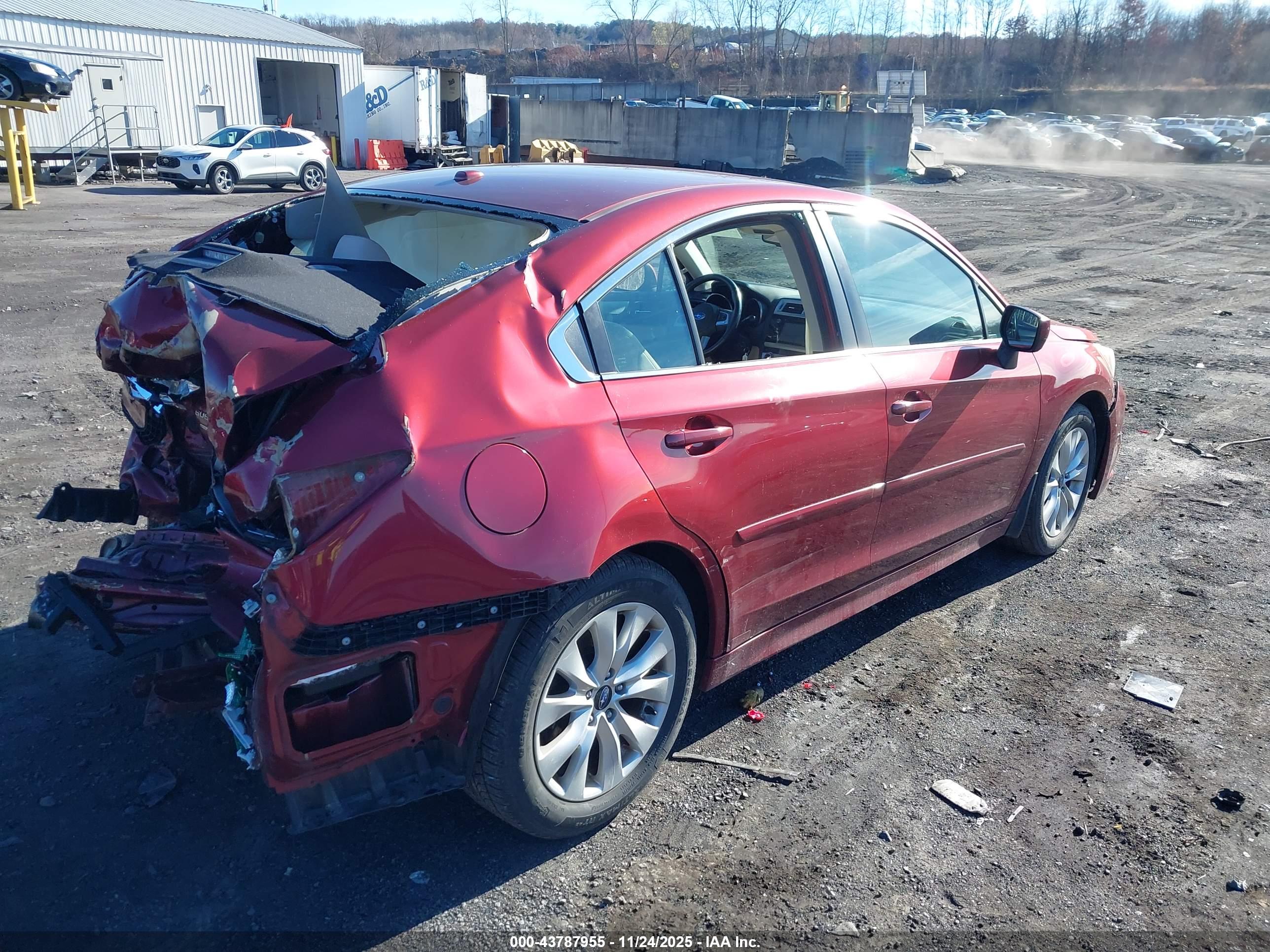 SUBARU LEGACY image 4