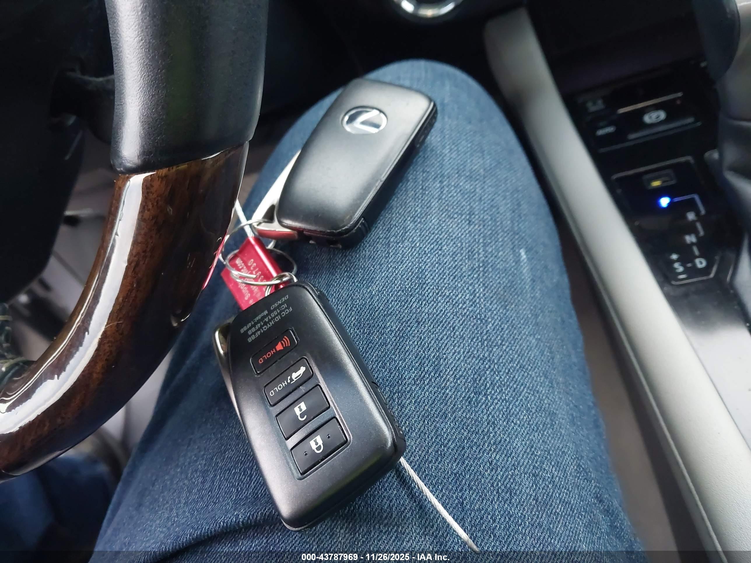 LEXUS RX image 11