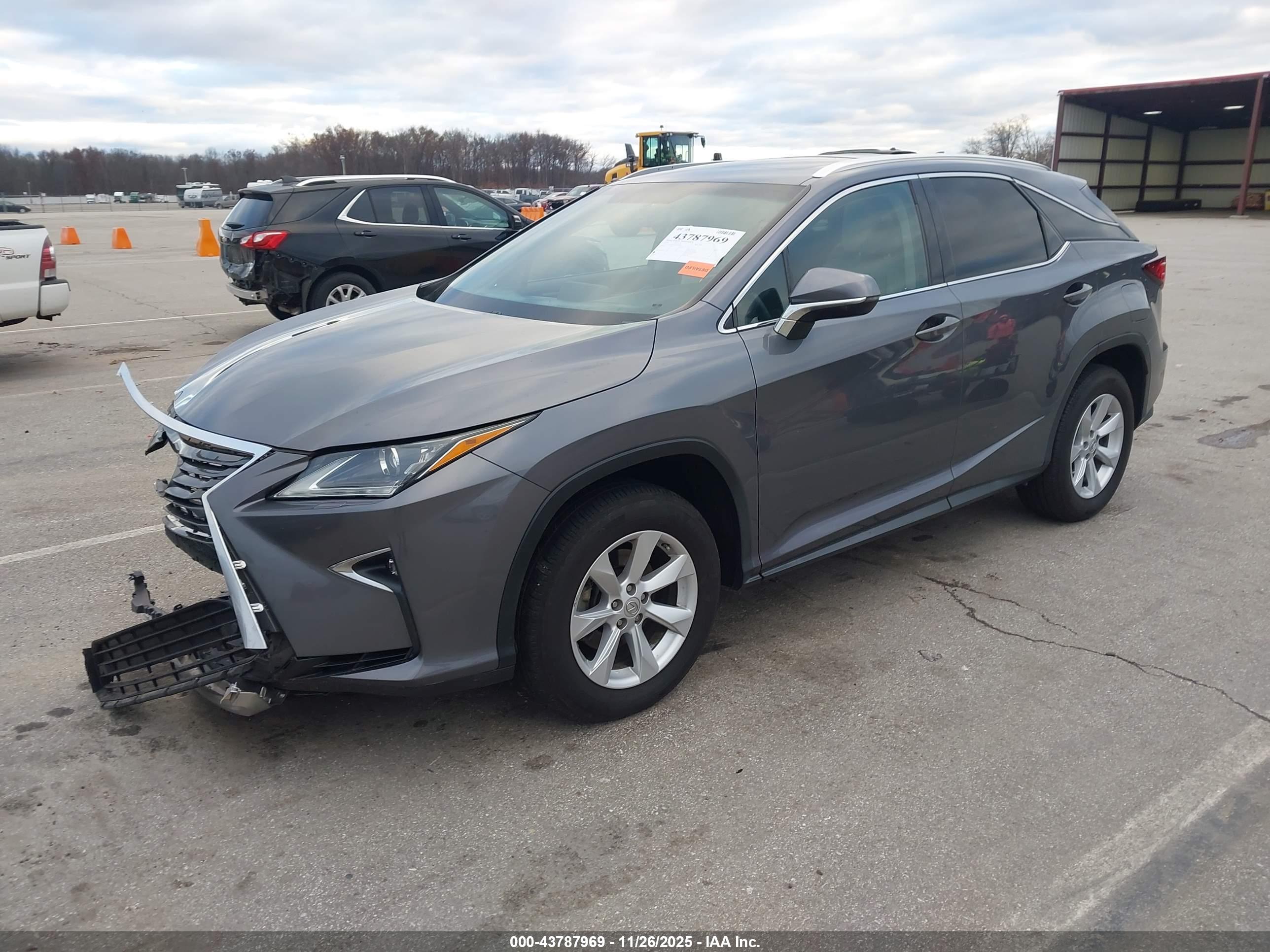 LEXUS RX image 2