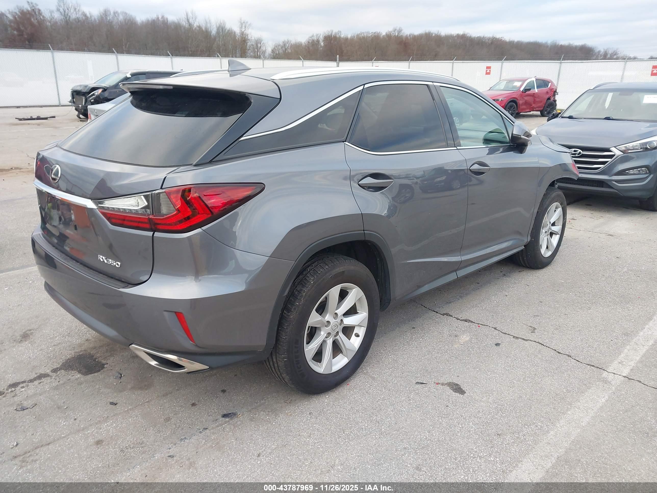 LEXUS RX image 4