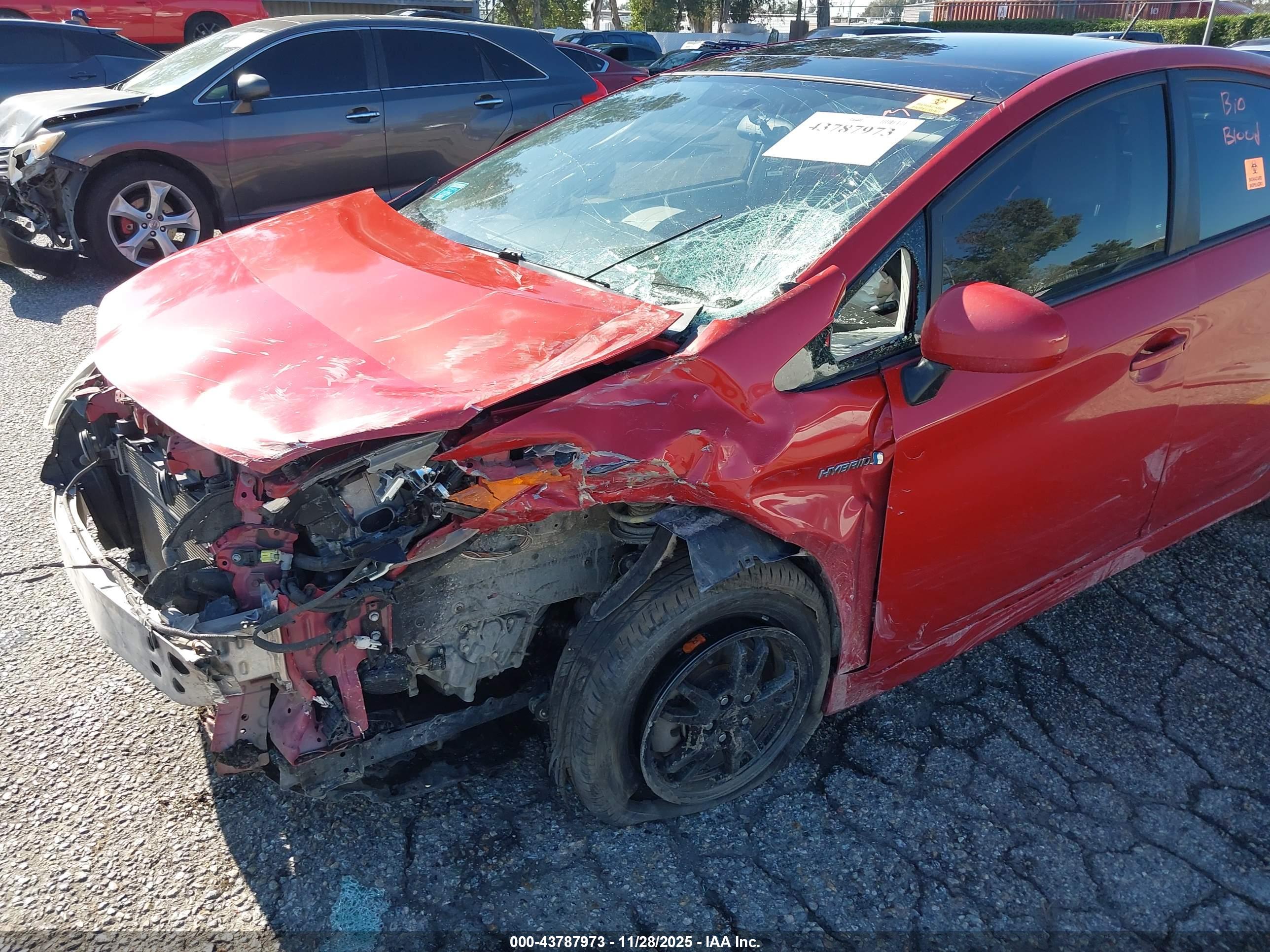 TOYOTA PRIUS image 6