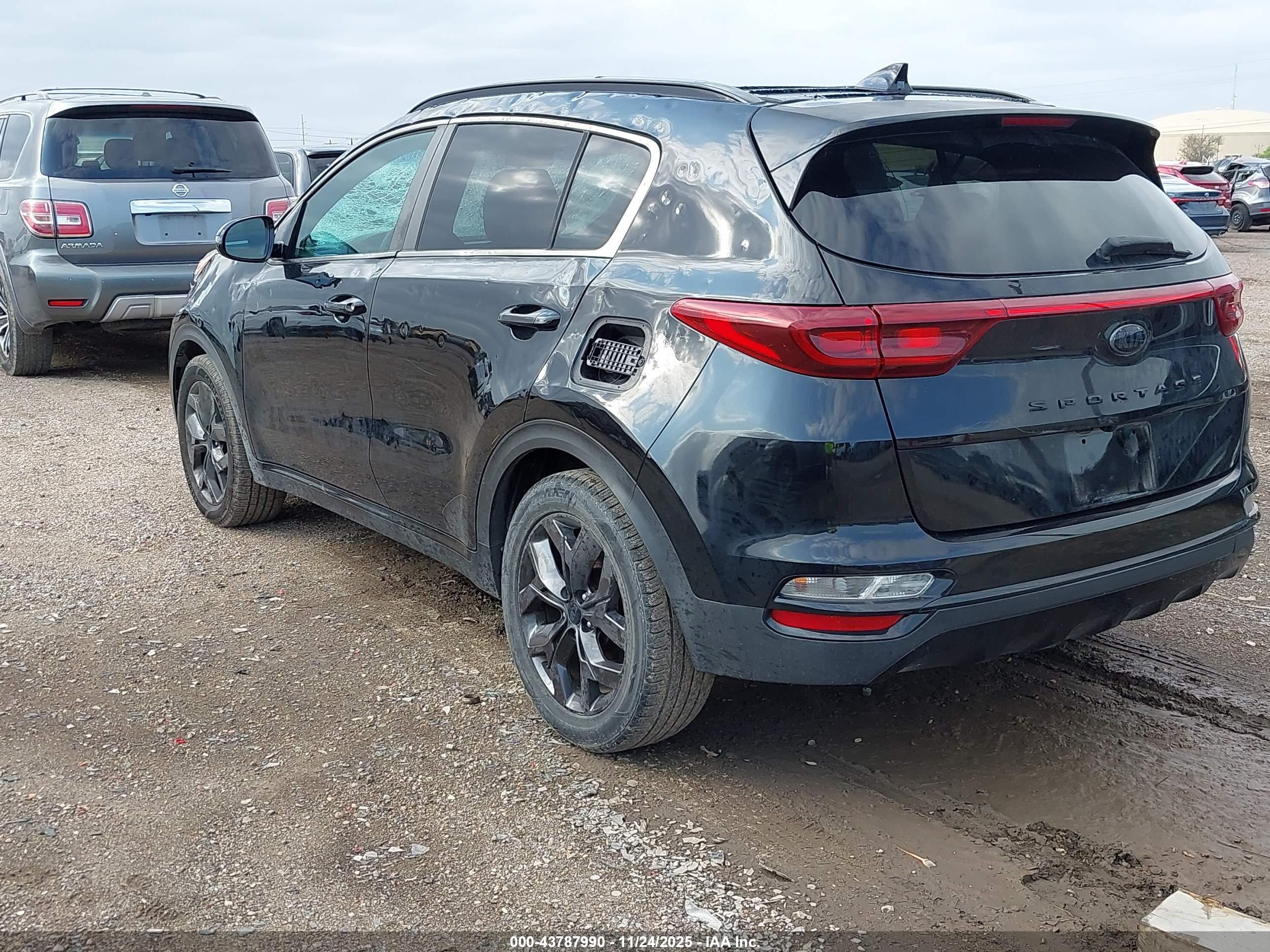 KIA SPORTAGE image 3