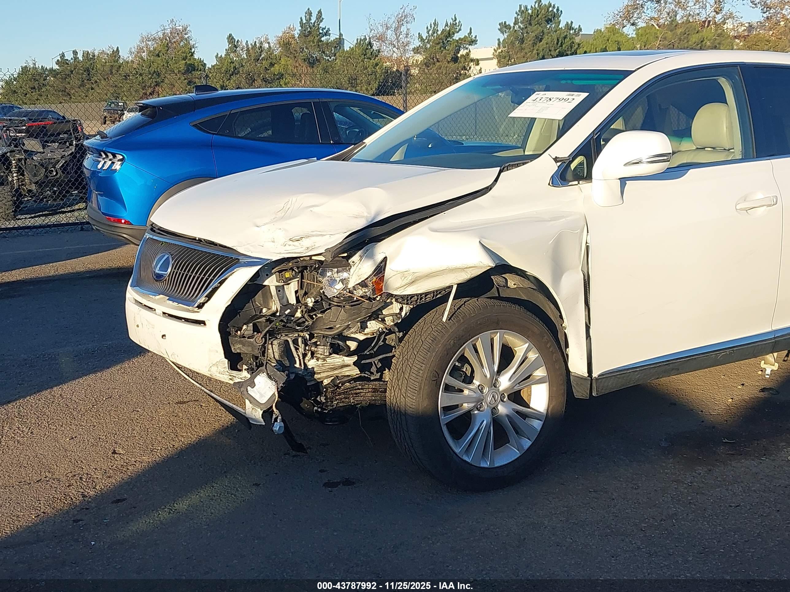 LEXUS RX image 6