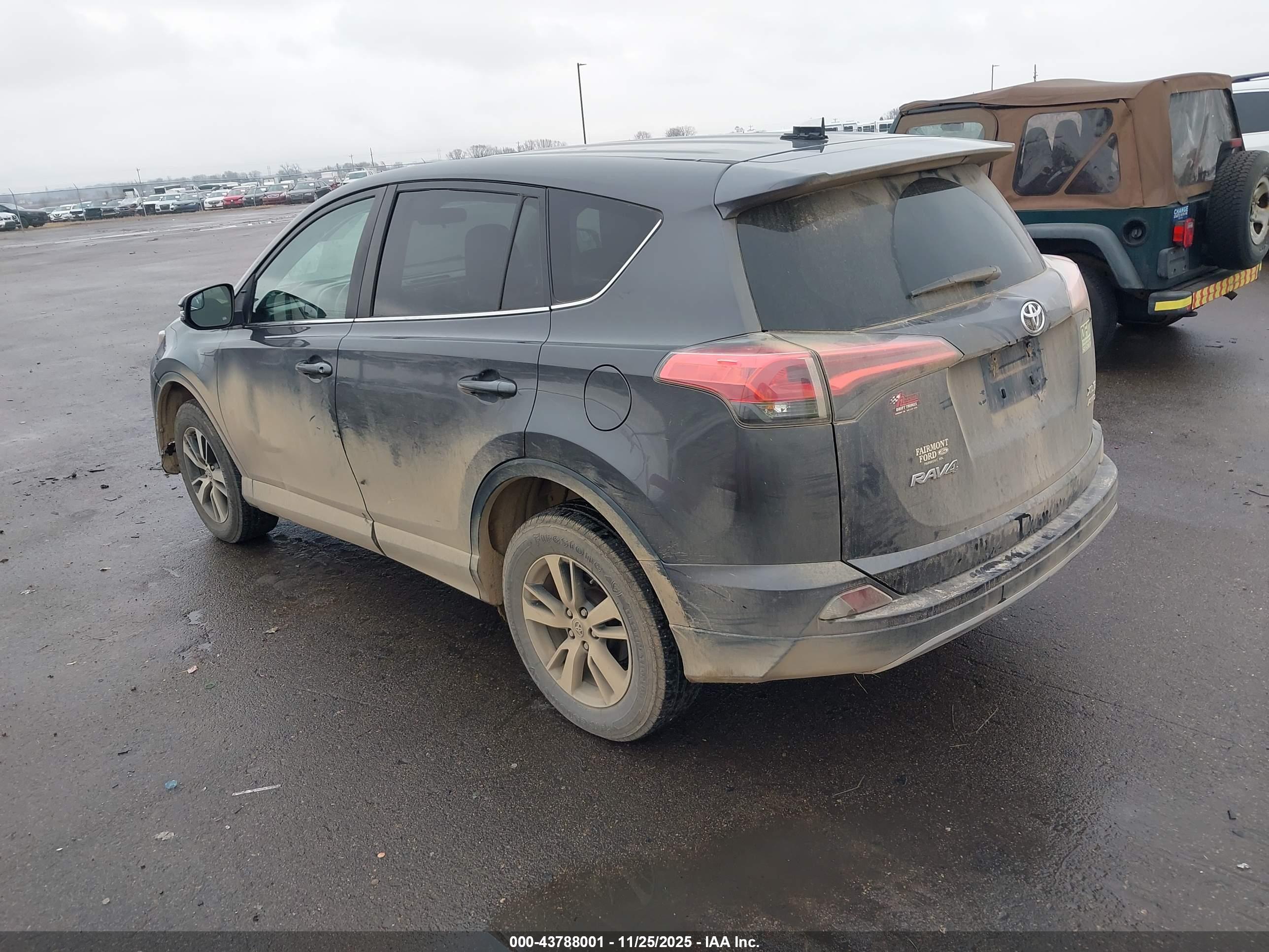 TOYOTA RAV4 image 3