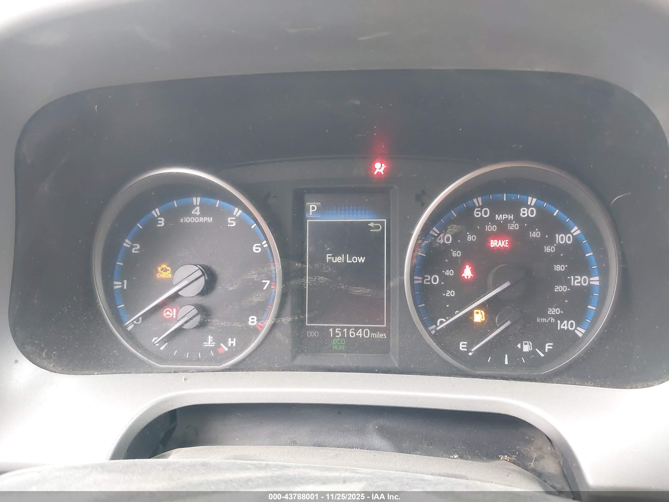 TOYOTA RAV4 image 7