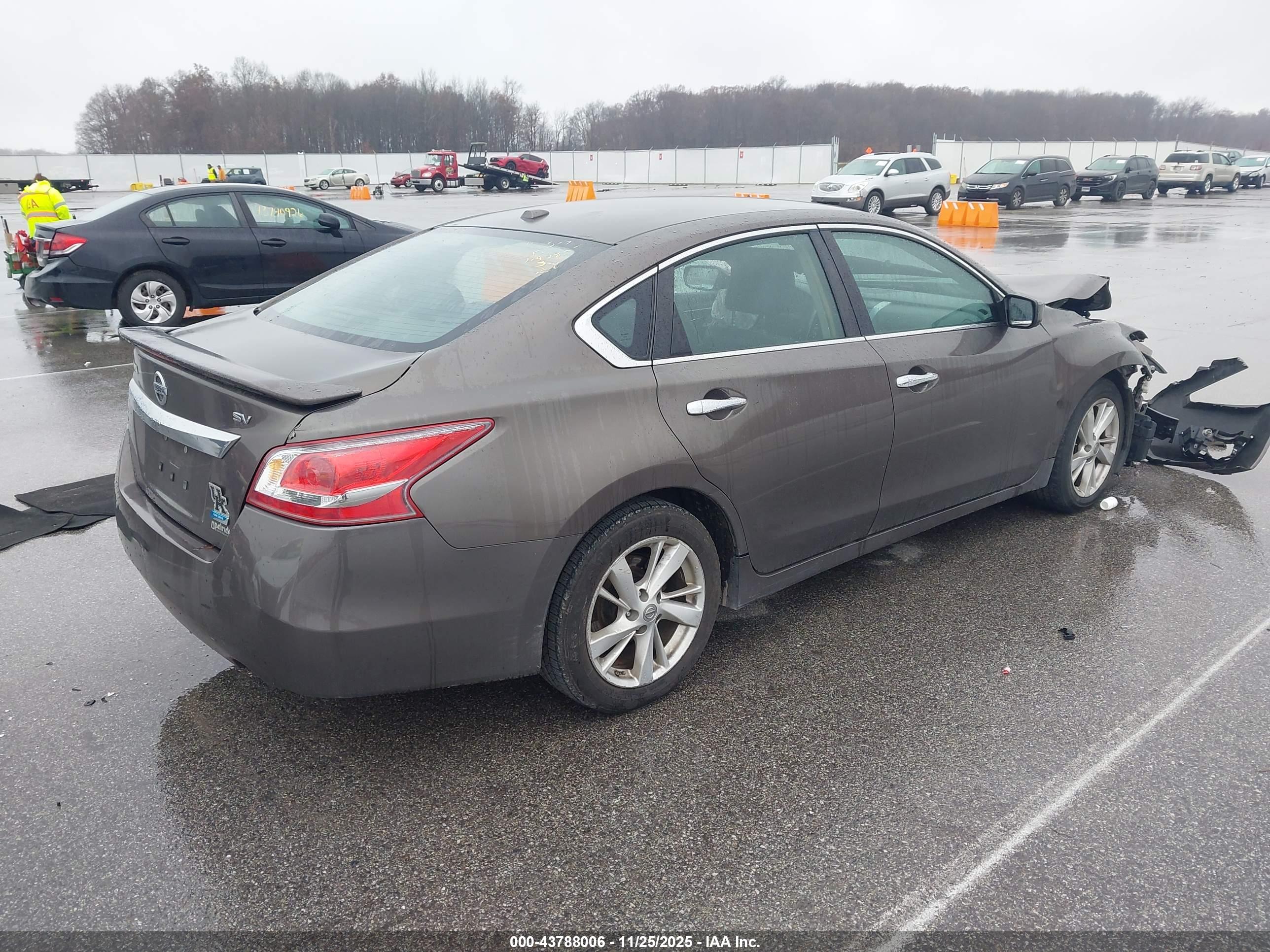 NISSAN ALTIMA image 4