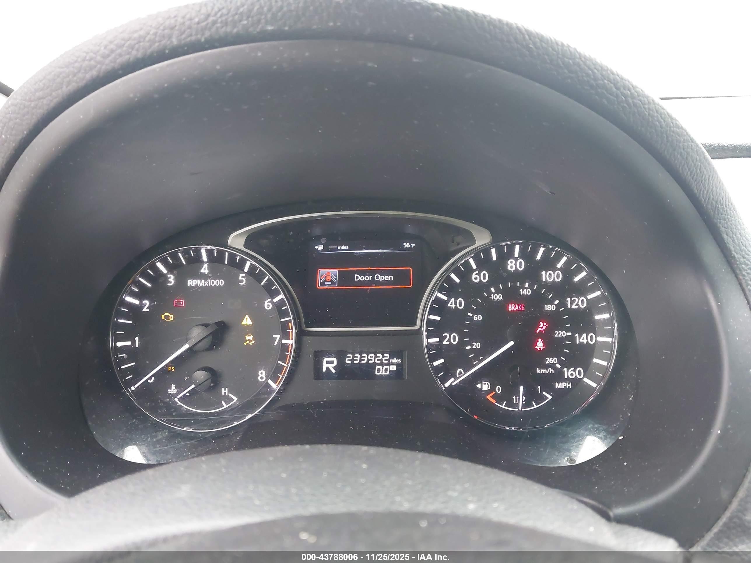 NISSAN ALTIMA image 7