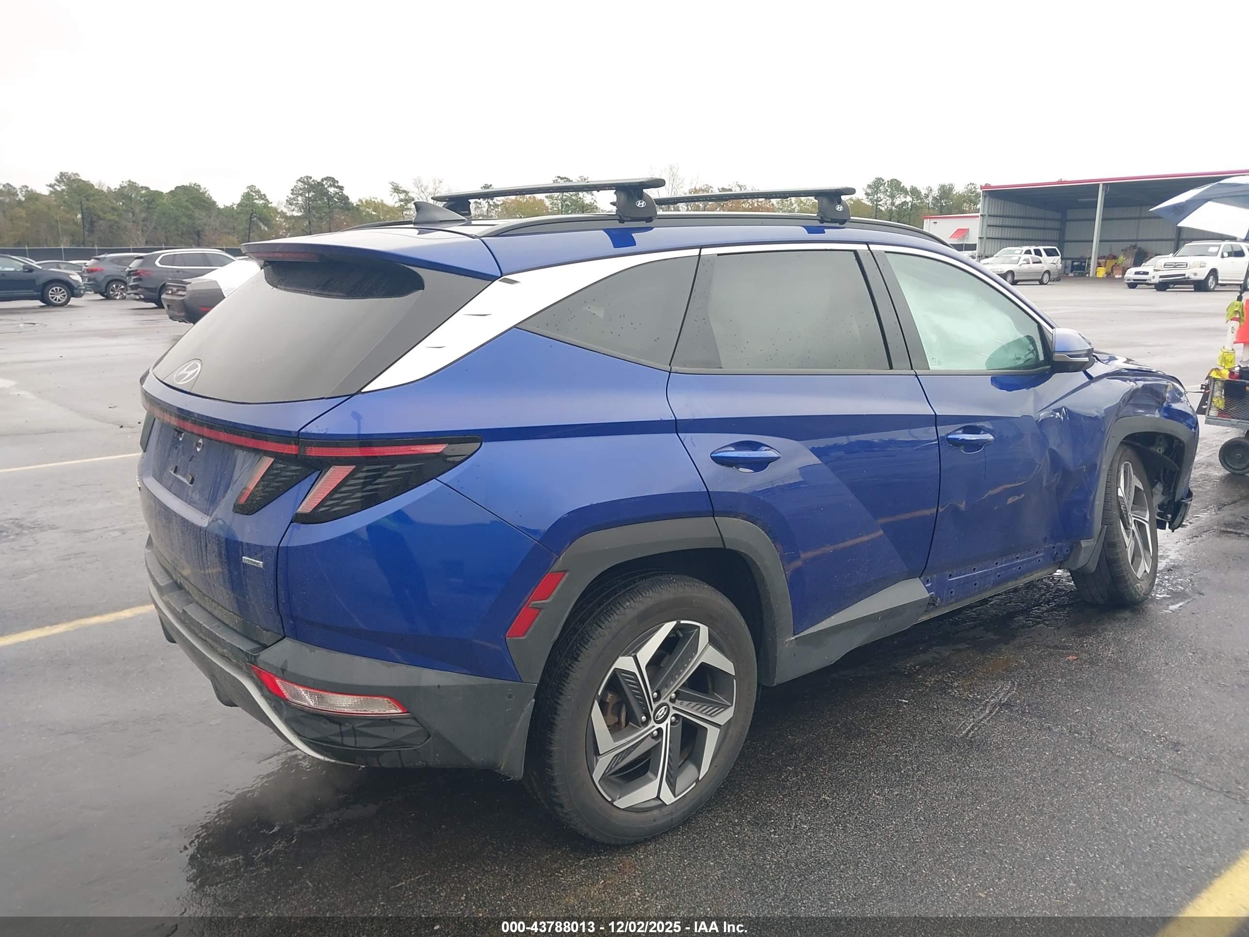 HYUNDAI TUCSON image 4