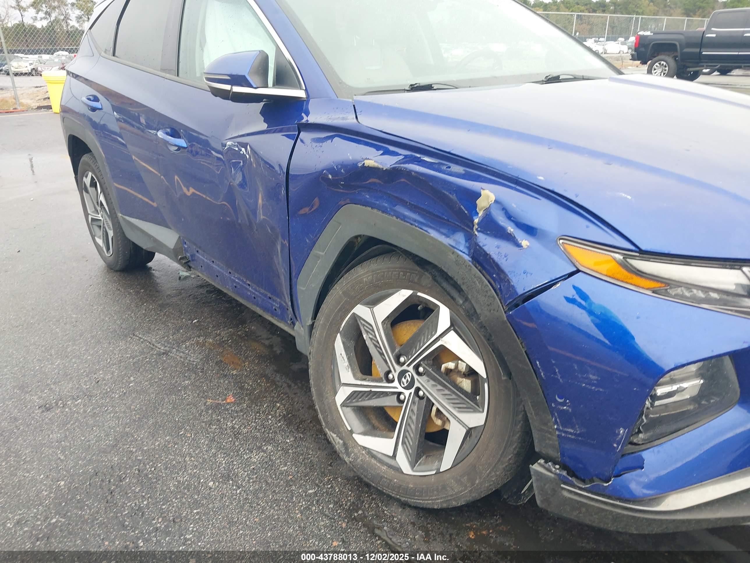 HYUNDAI TUCSON image 6