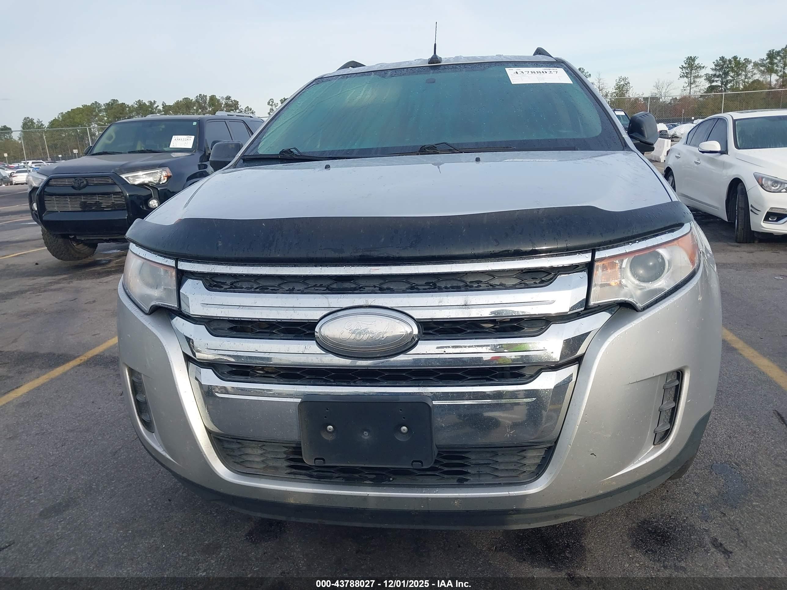 FORD EDGE image 6