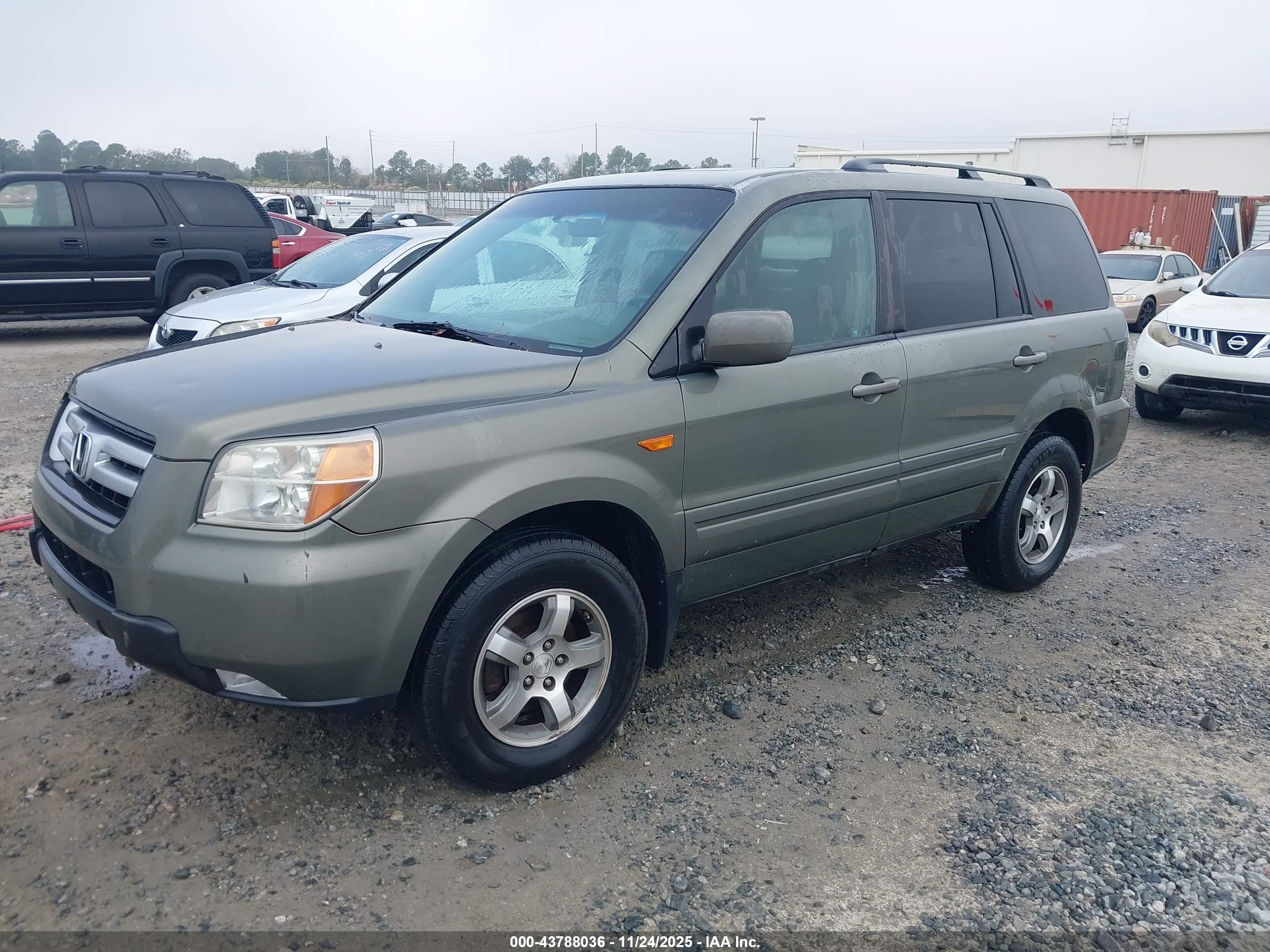 HONDA PILOT image 2