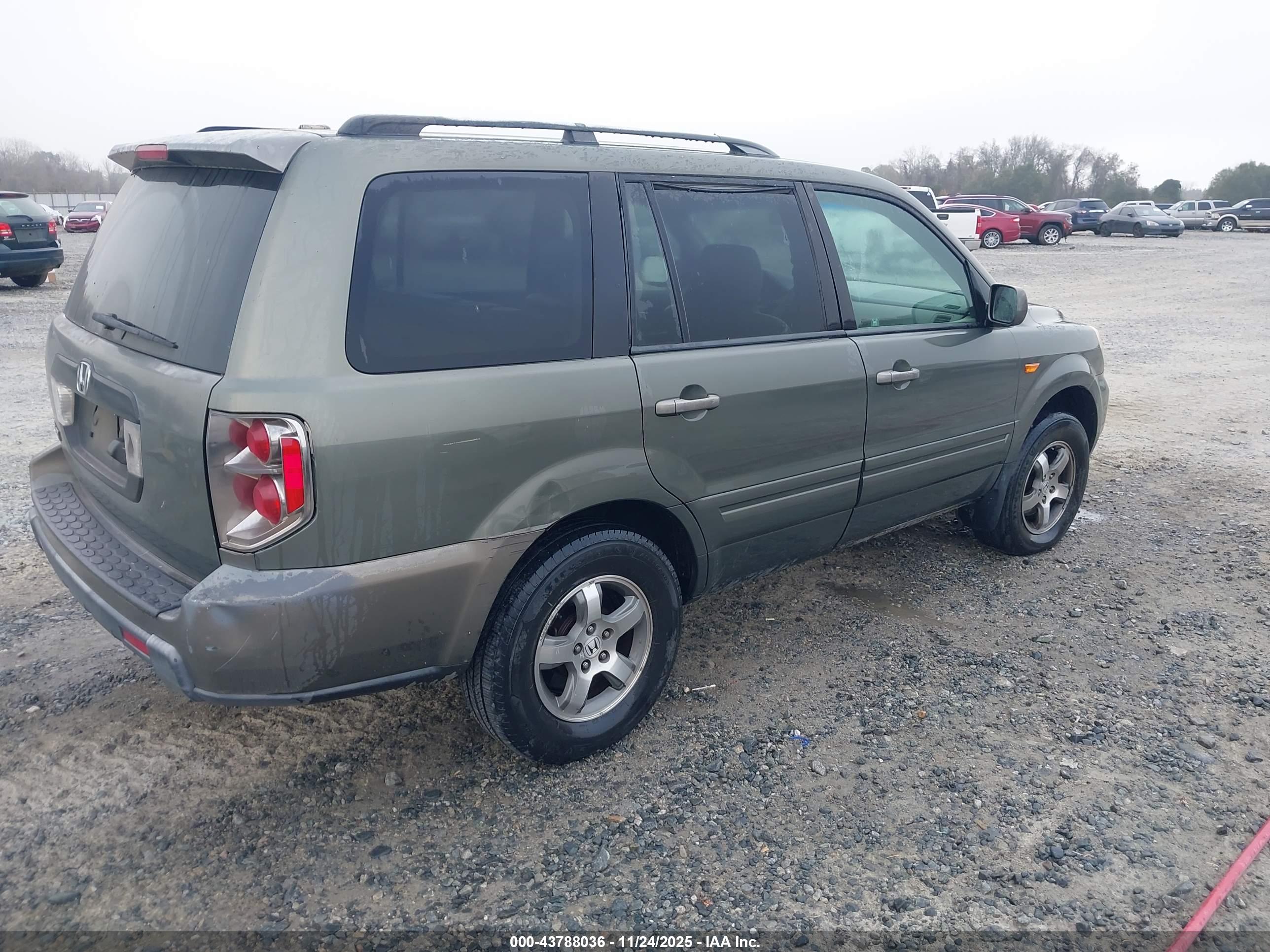 HONDA PILOT image 4