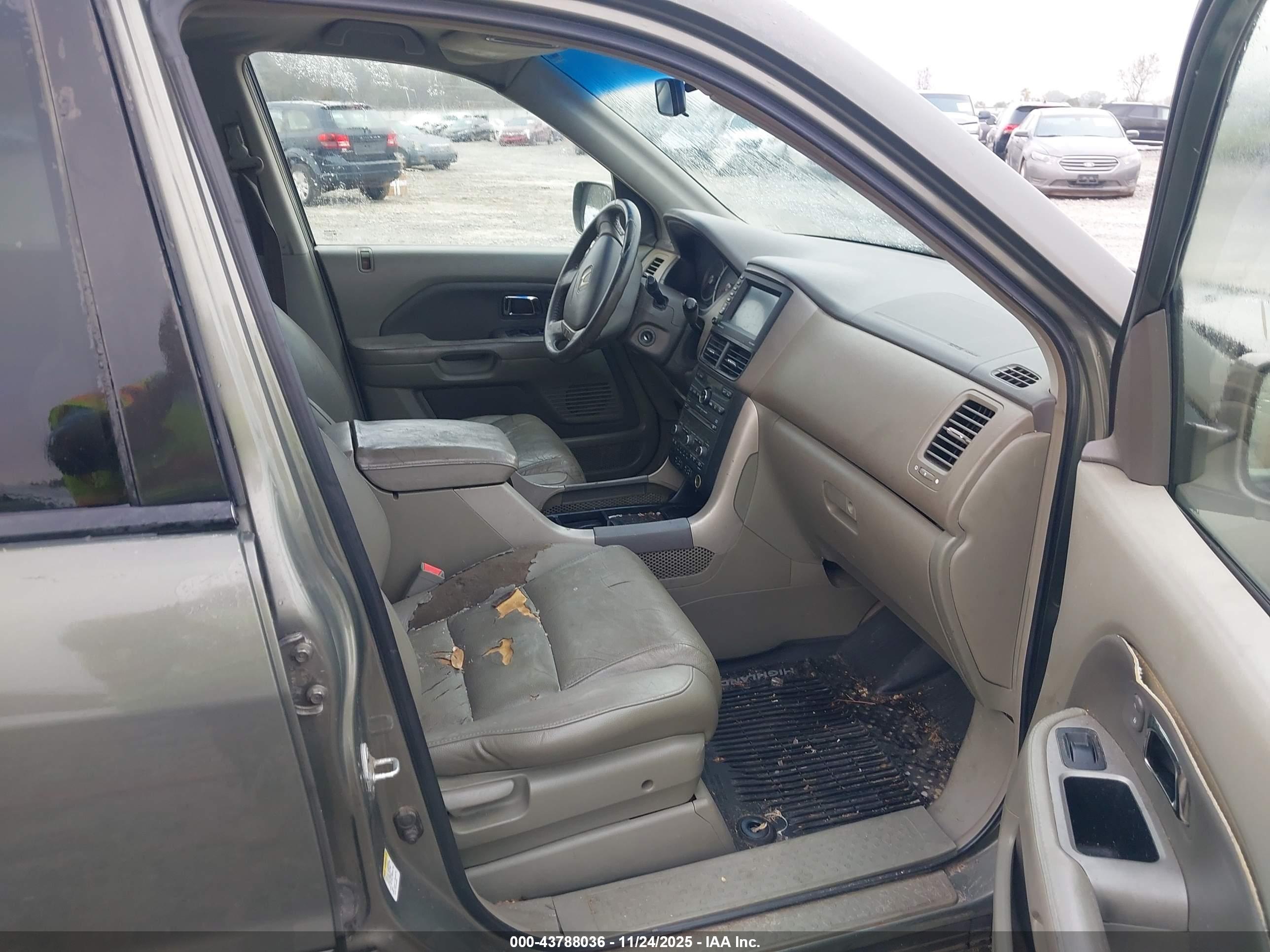 HONDA PILOT image 5