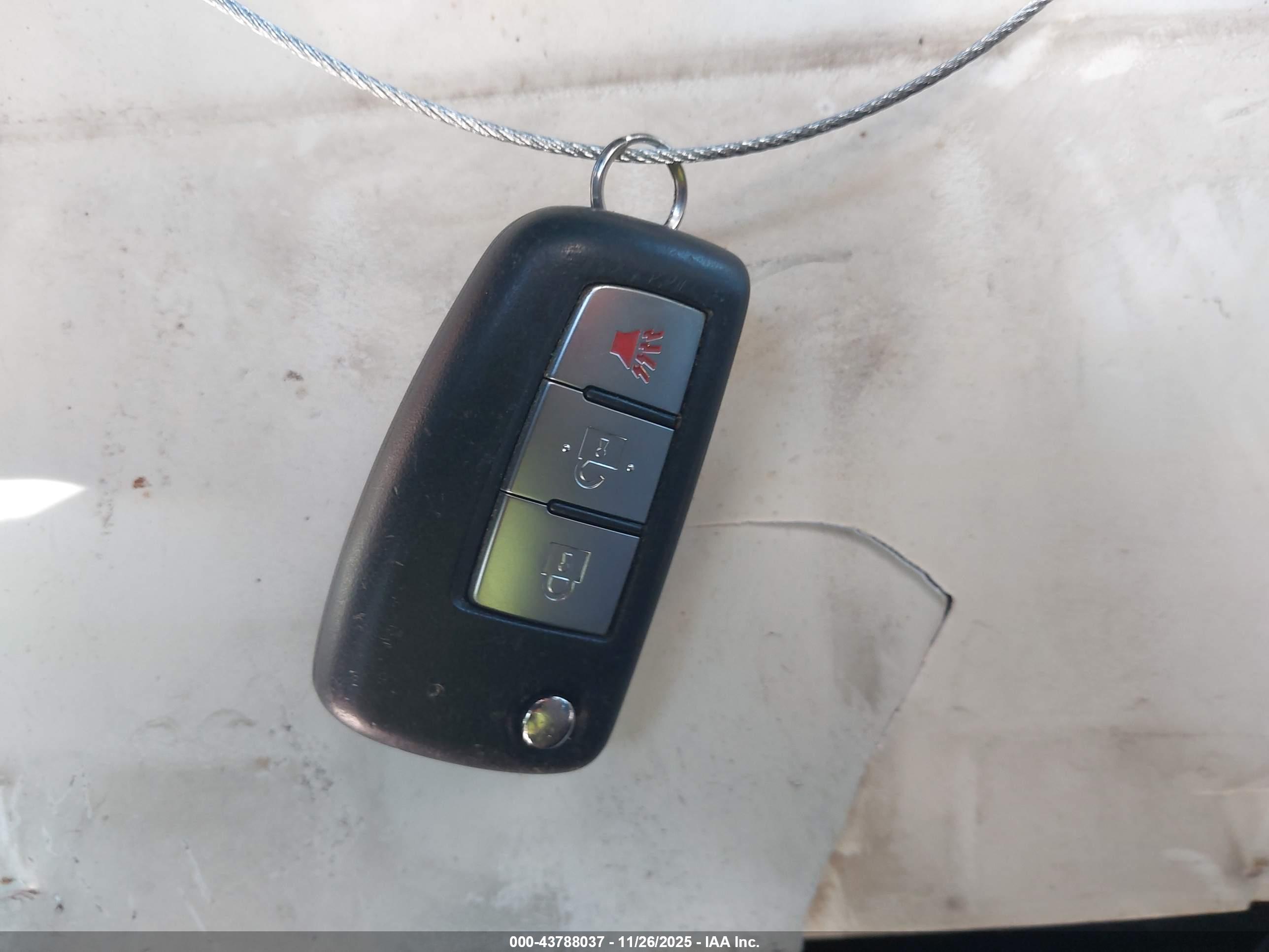 NISSAN ROGUE image 11