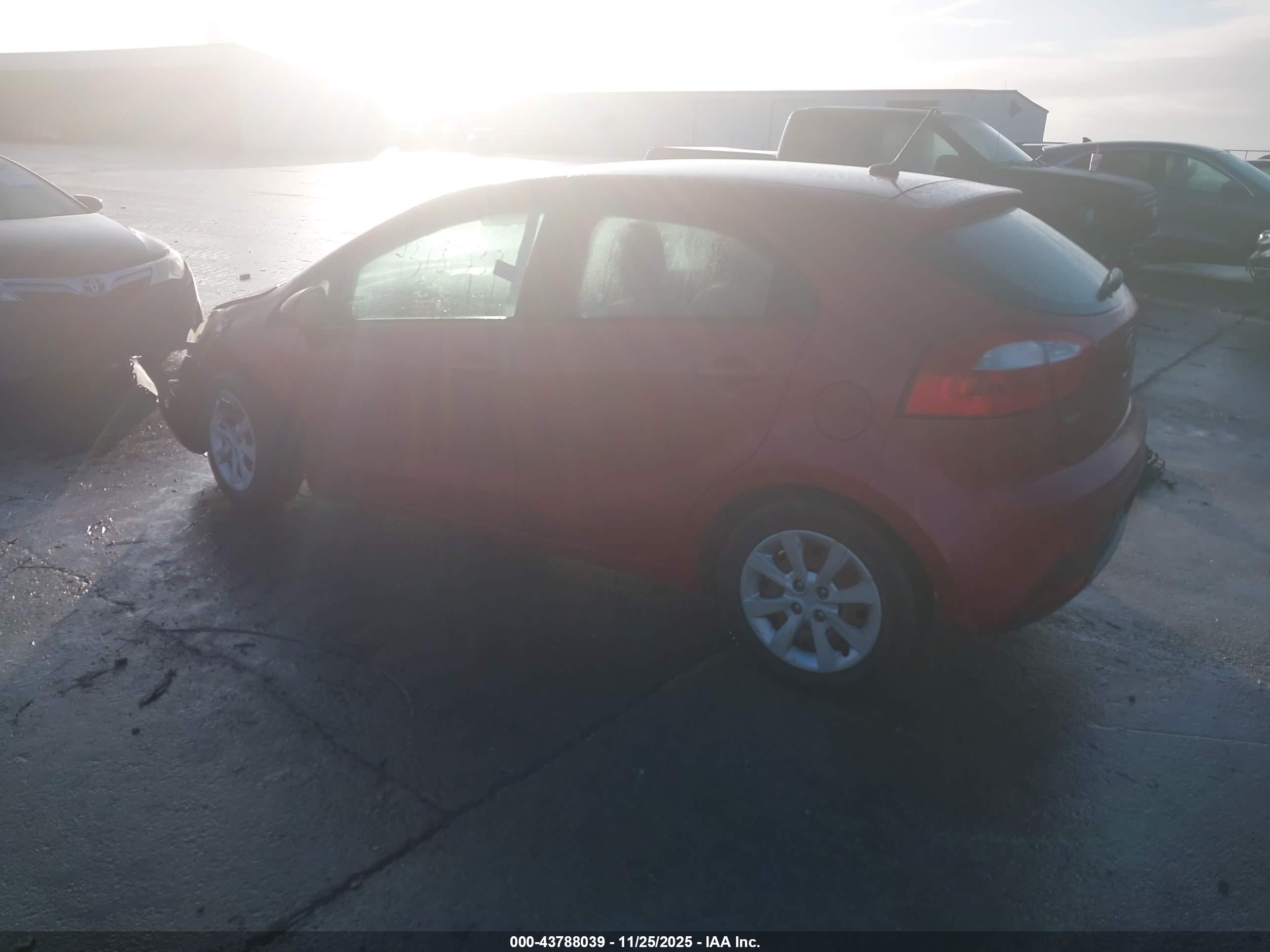 KIA RIO image 3