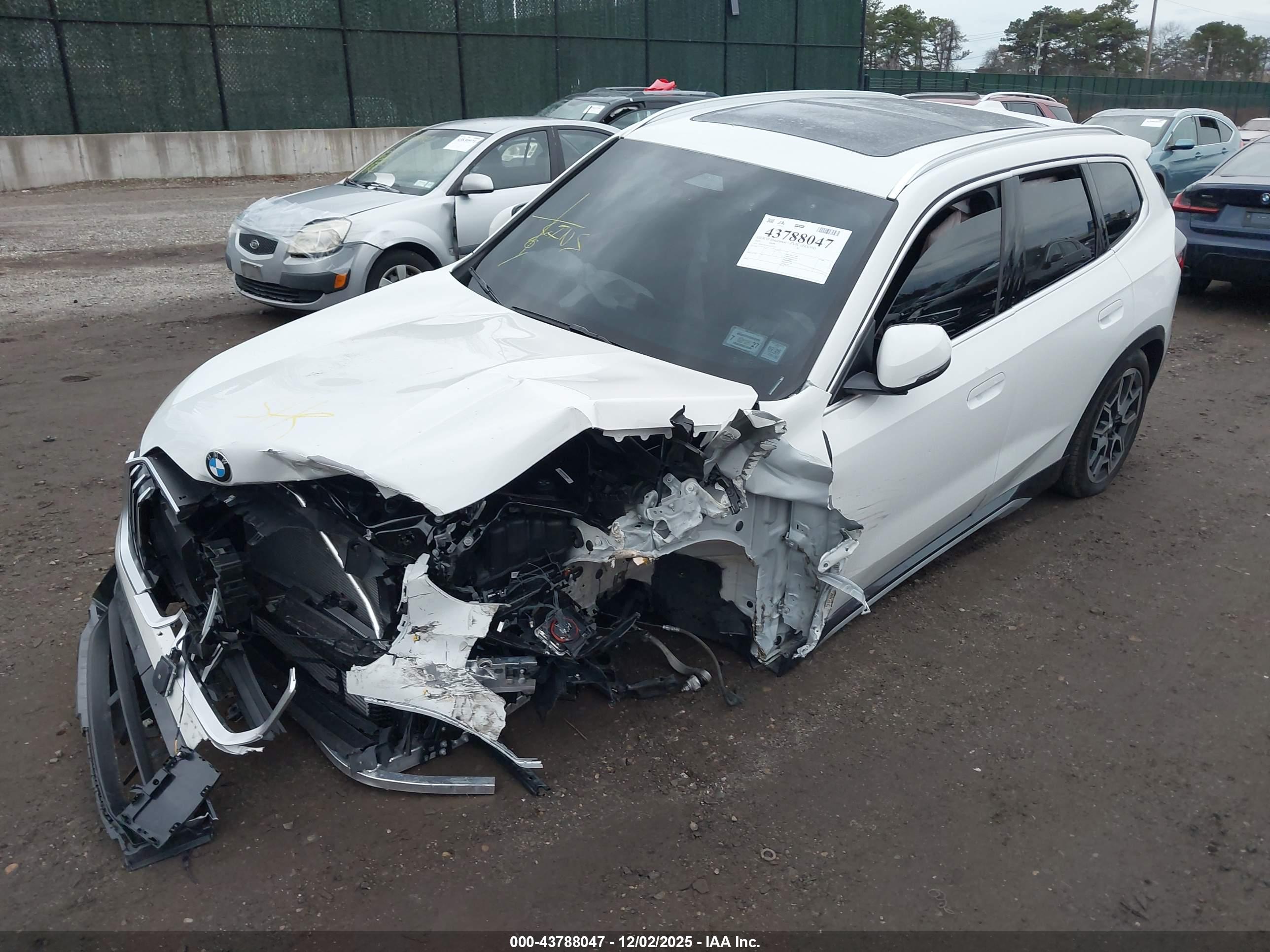 BMW X1 image 2