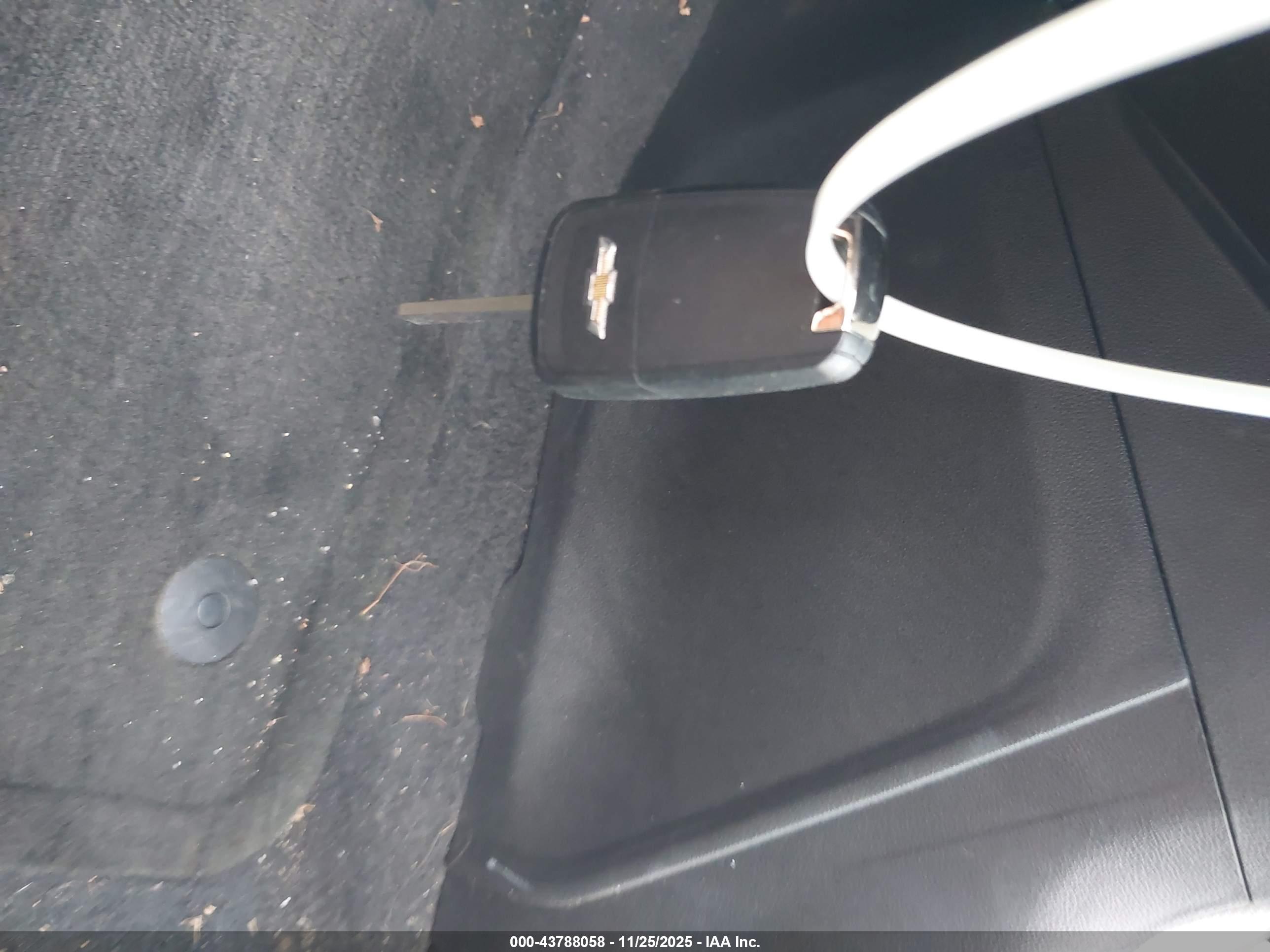 CHEVROLET CRUZE image 11