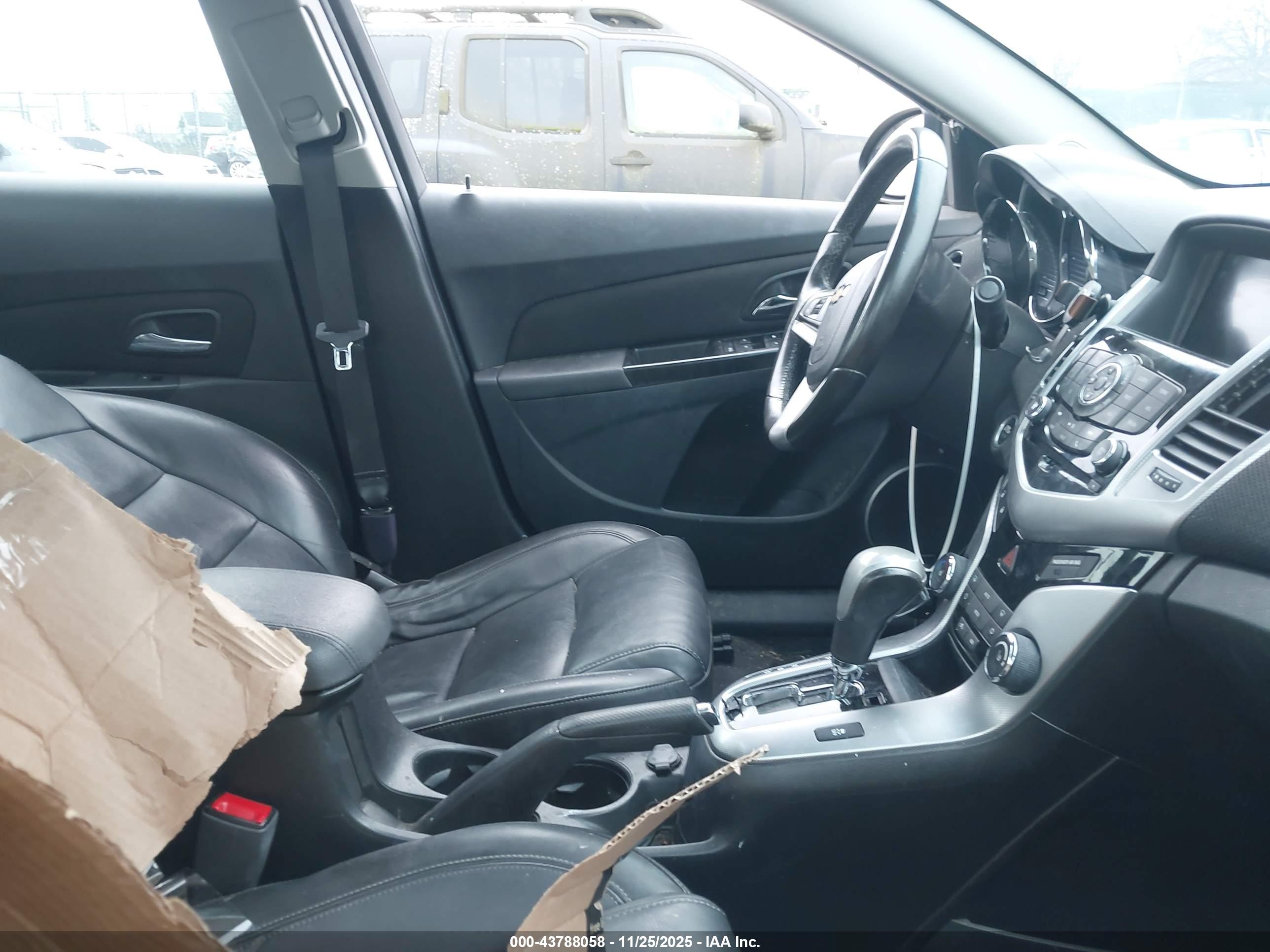 CHEVROLET CRUZE image 5