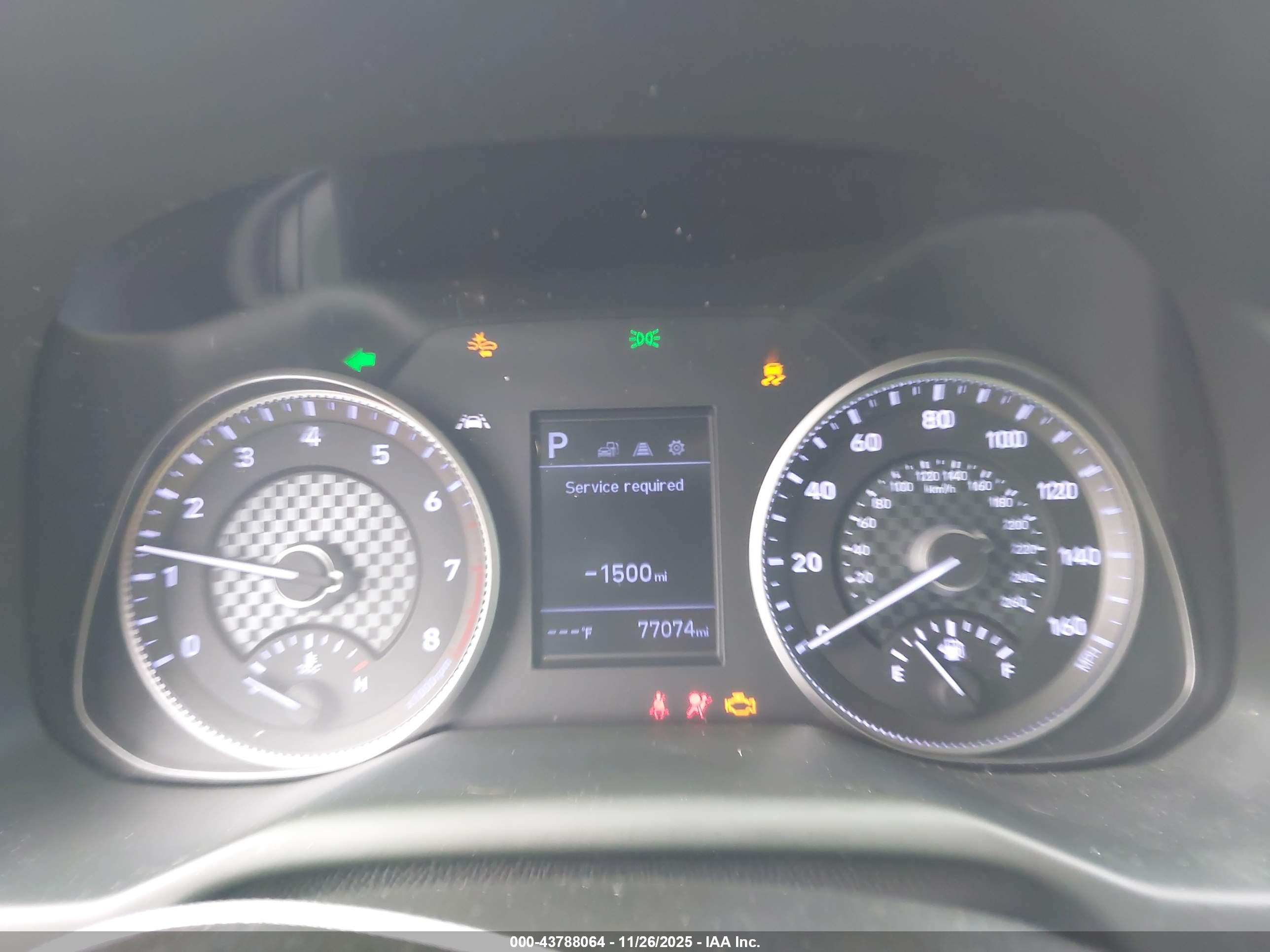 HYUNDAI ELANTRA image 7