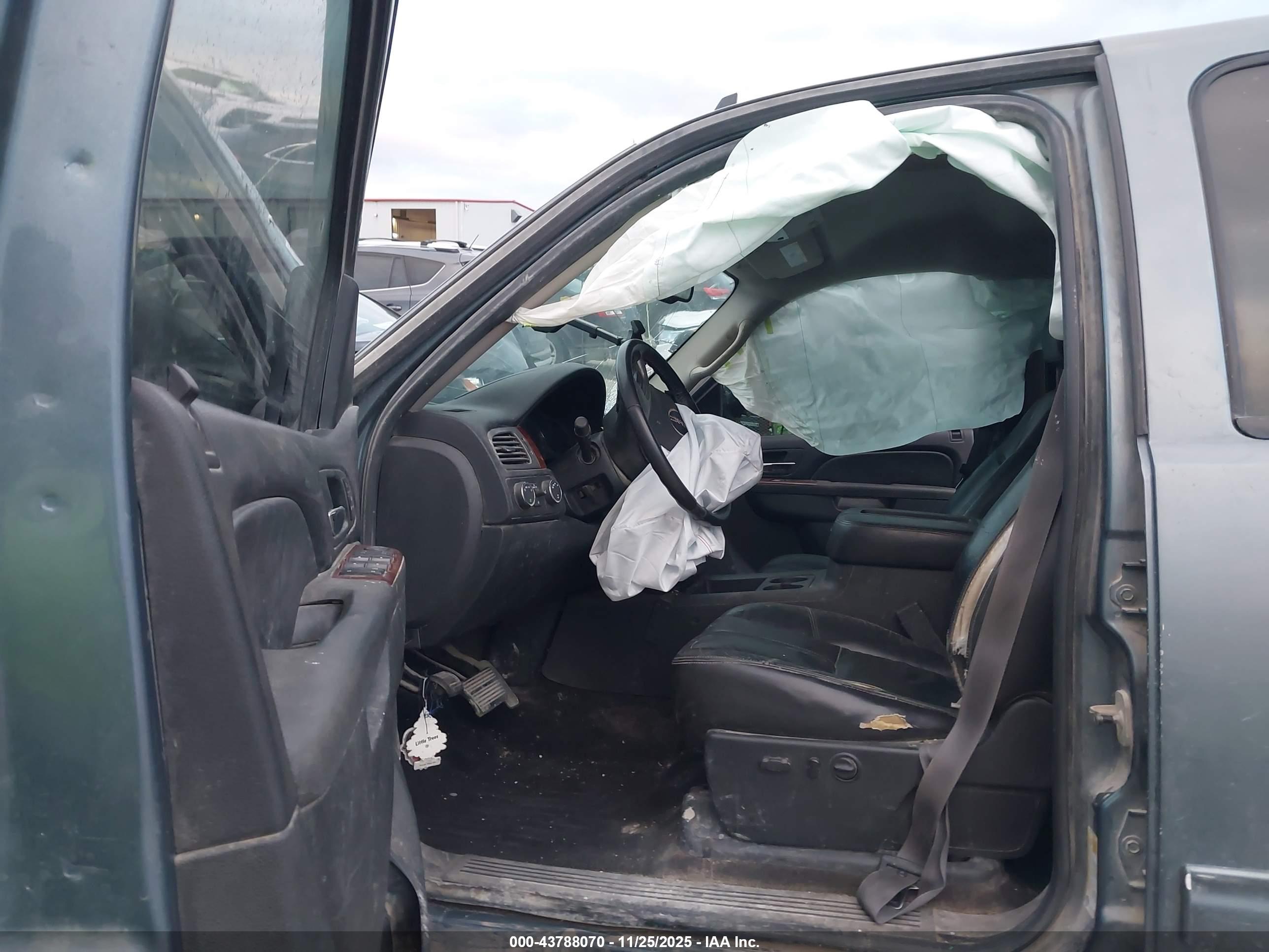 GMC SIERRA image 5