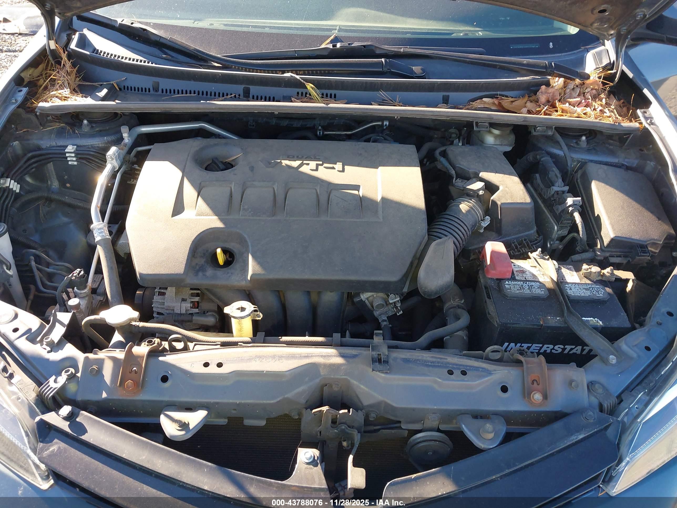 TOYOTA COROLLA image 10