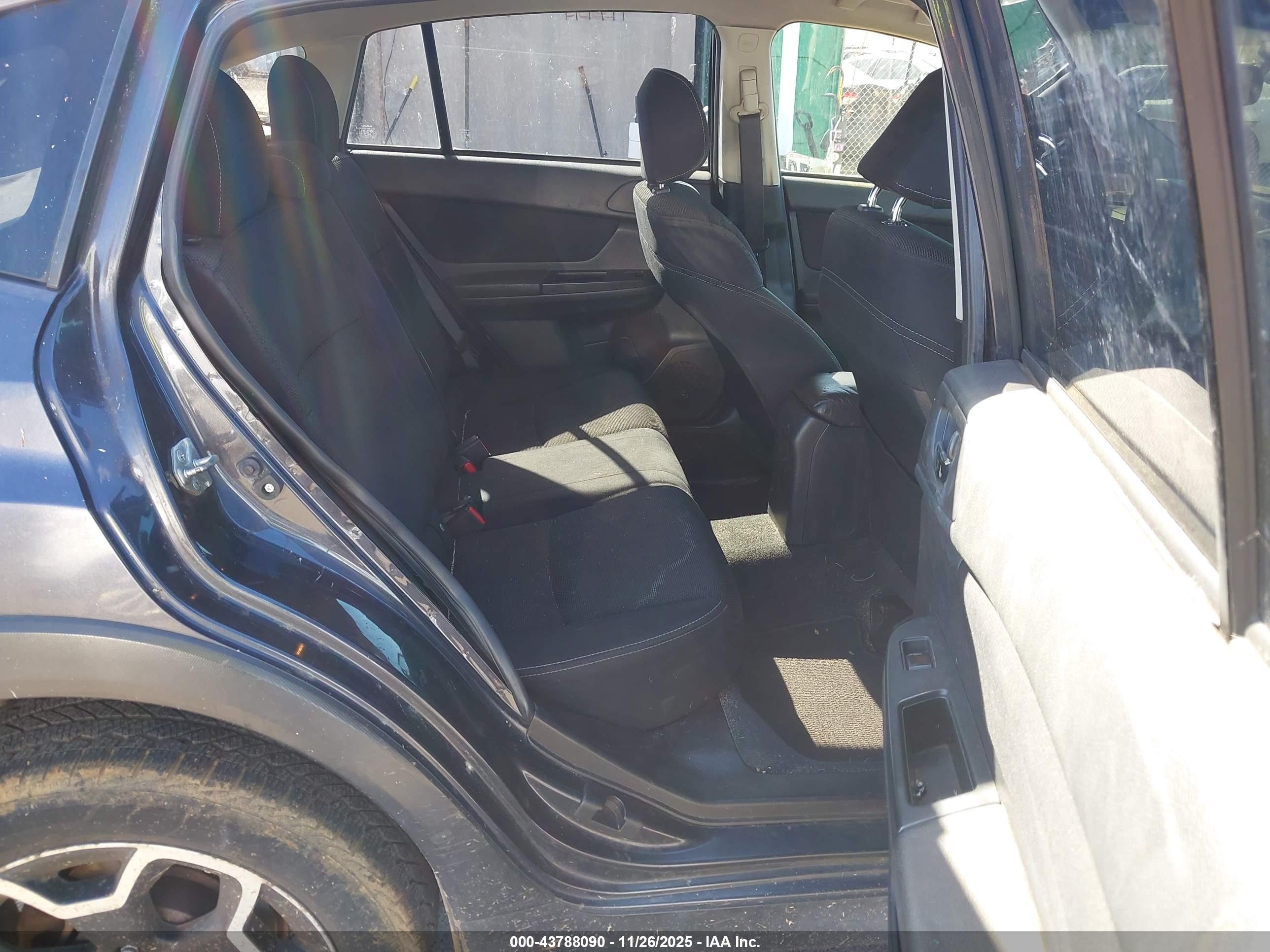 SUBARU XV image 8