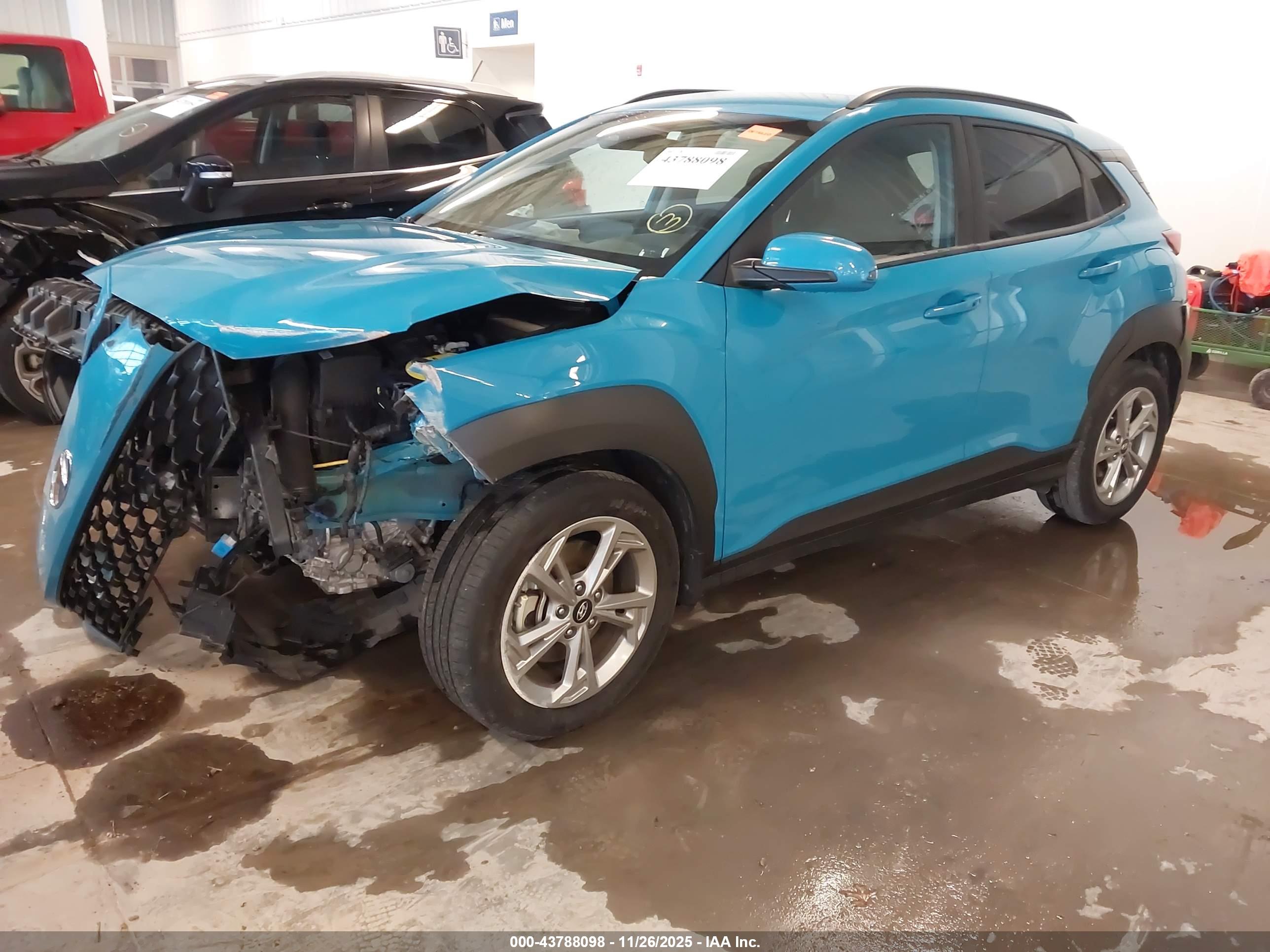 HYUNDAI KONA image 2