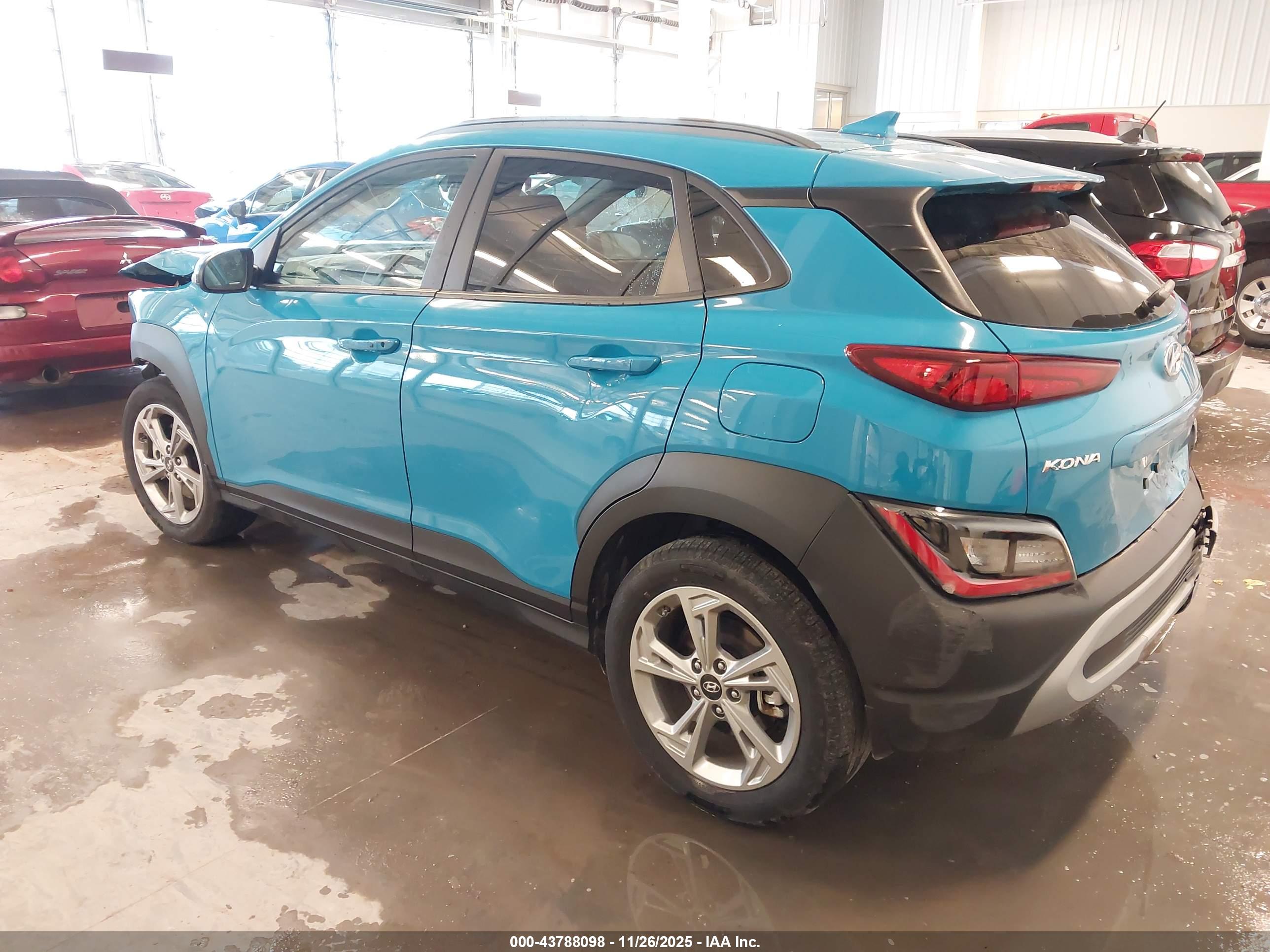 HYUNDAI KONA image 3