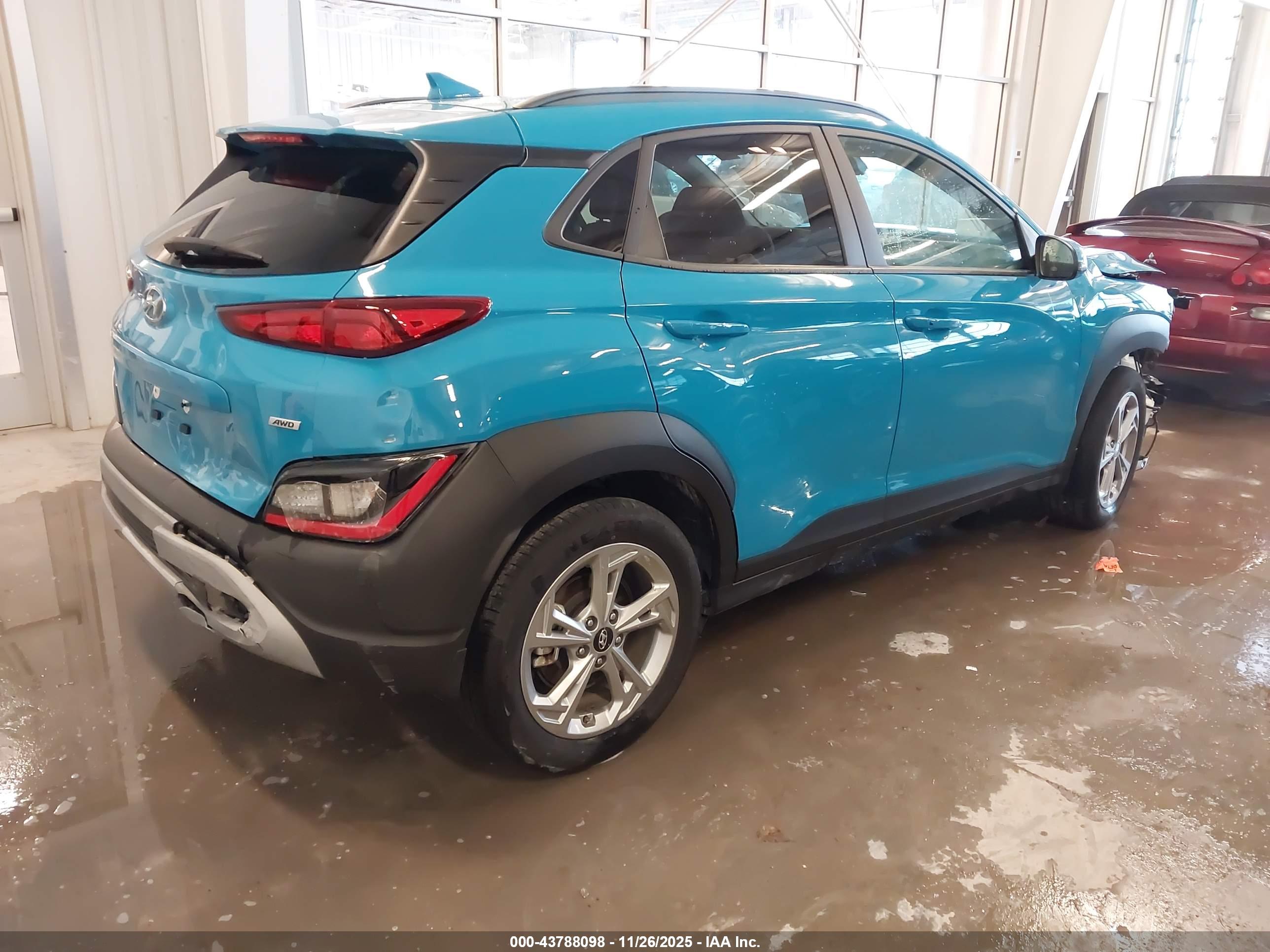 HYUNDAI KONA image 4