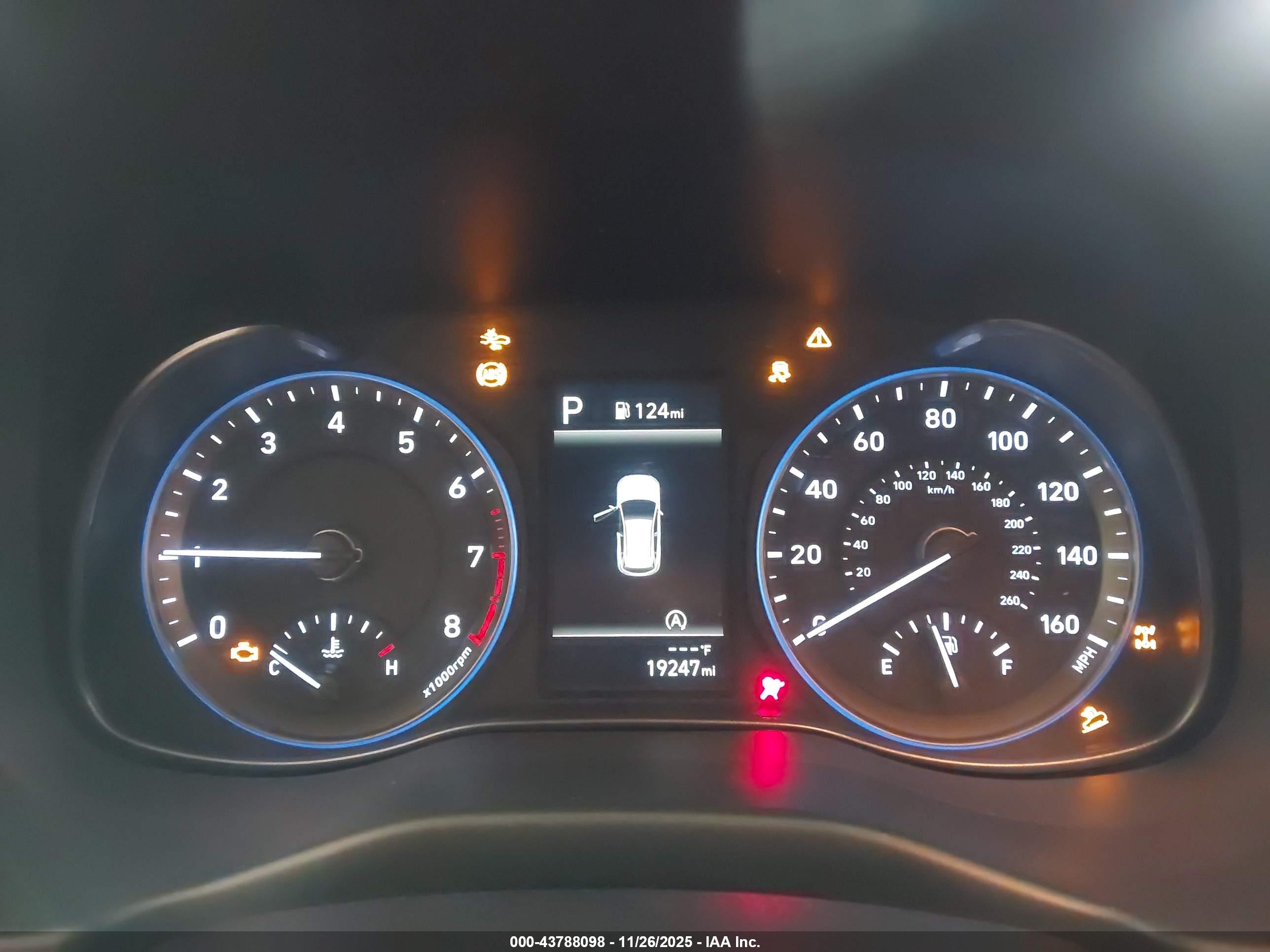 HYUNDAI KONA image 7
