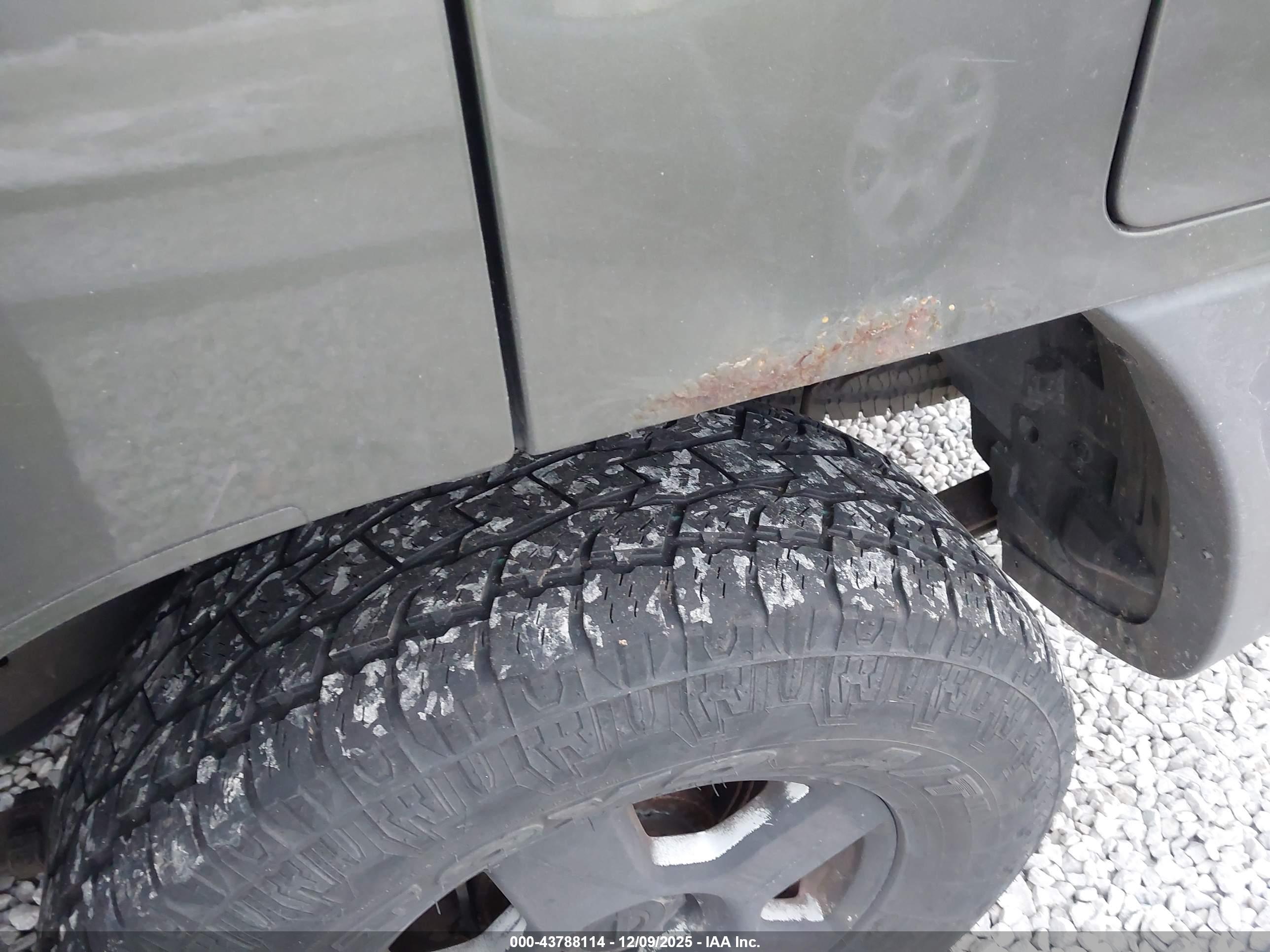 NISSAN XTERRA image 6