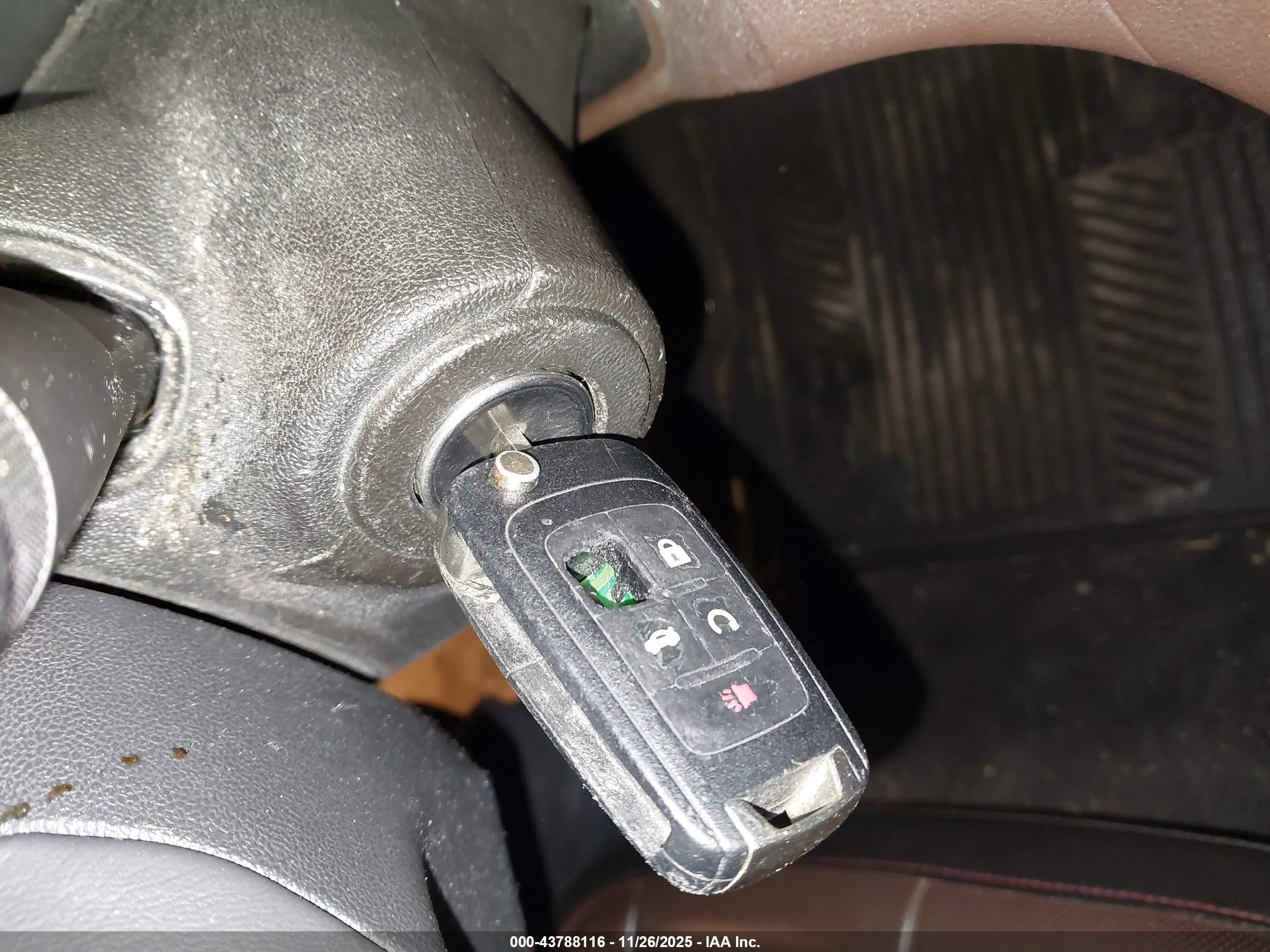 CHEVROLET EQUINOX image 11