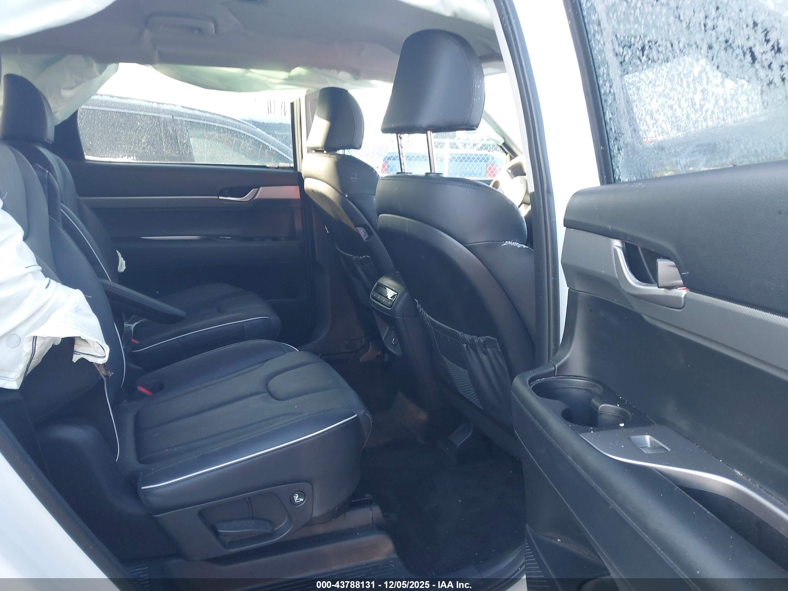 HYUNDAI PALISADE image 8