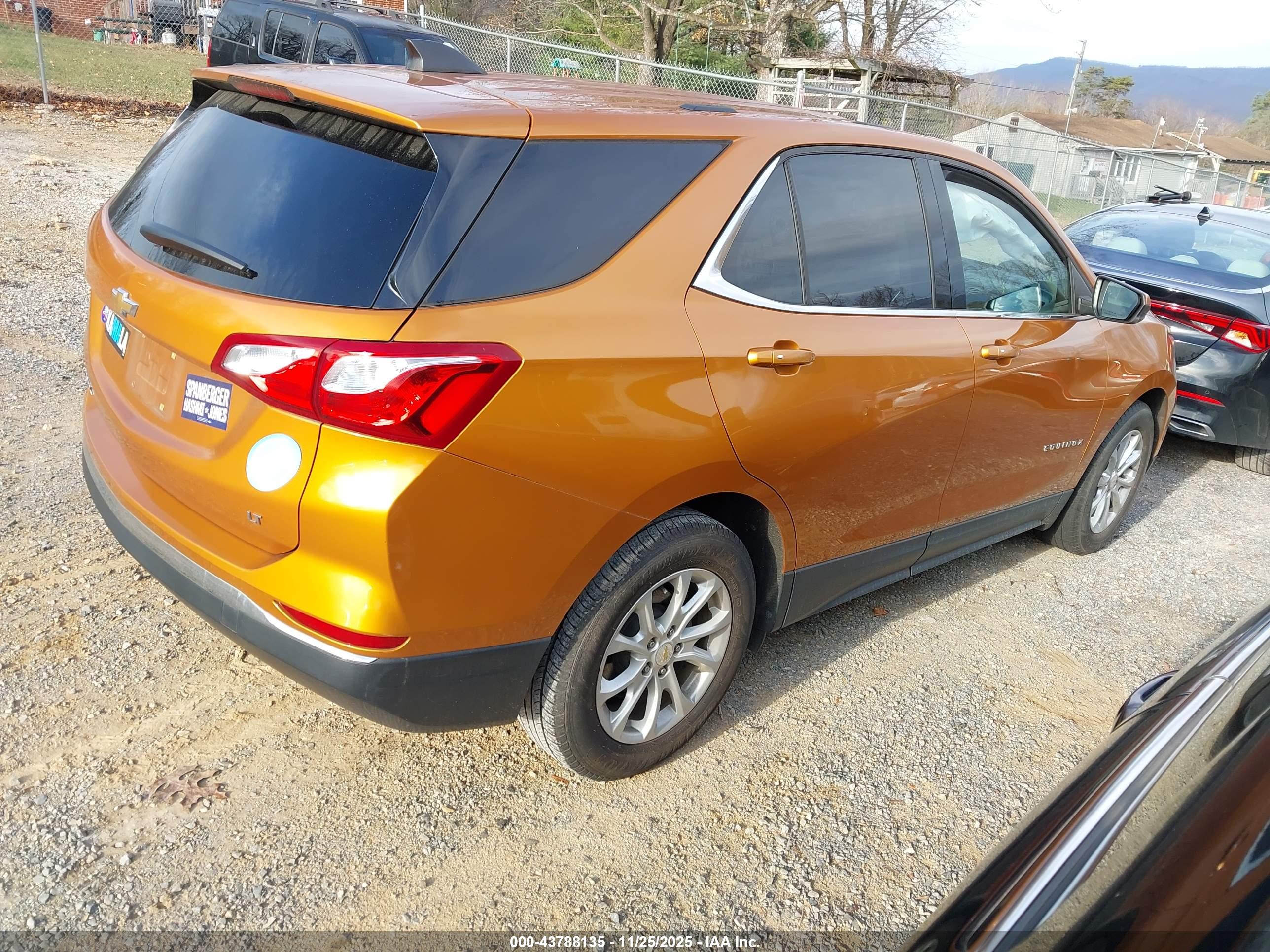 CHEVROLET EQUINOX image 4