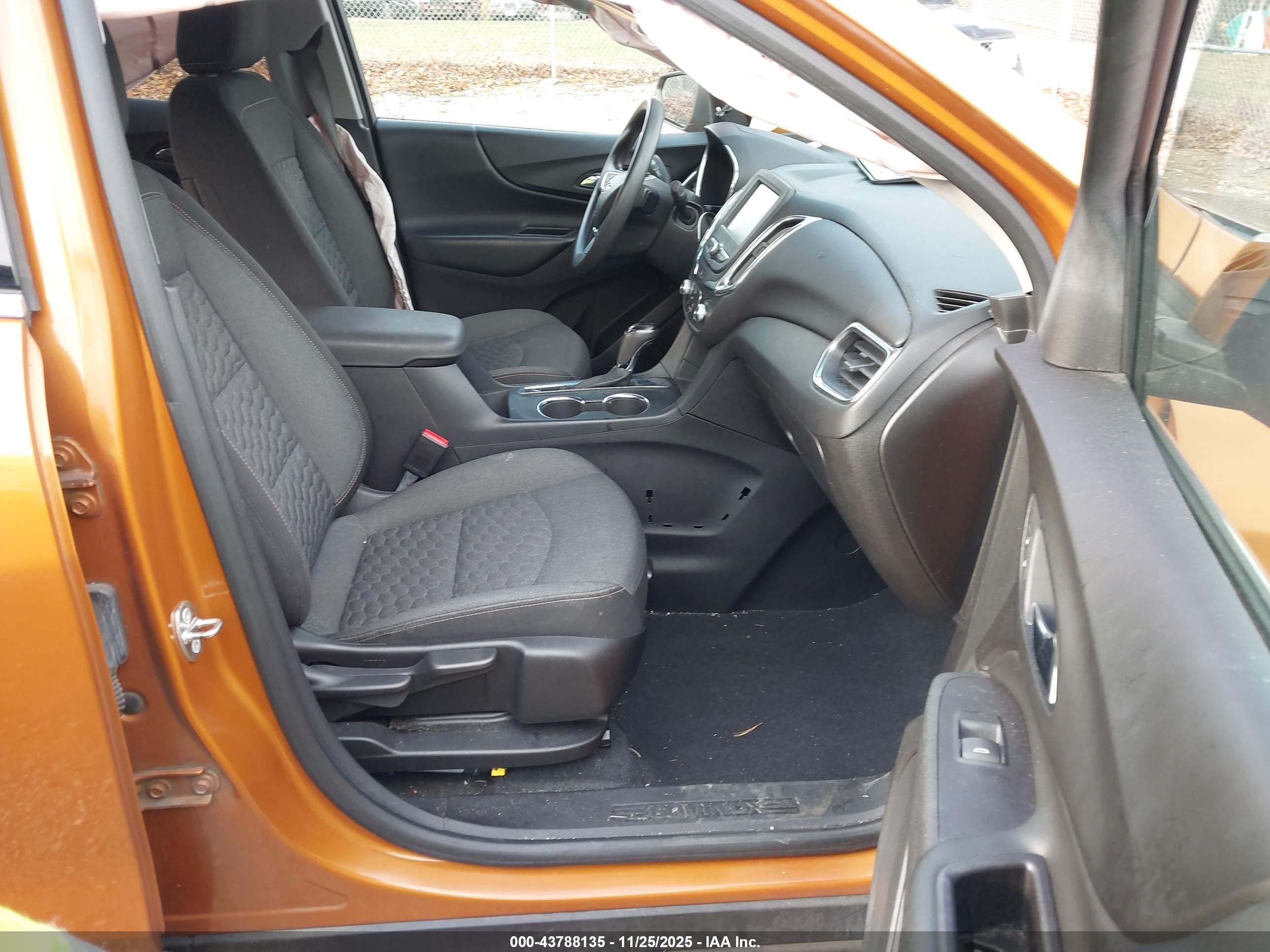 CHEVROLET EQUINOX image 5
