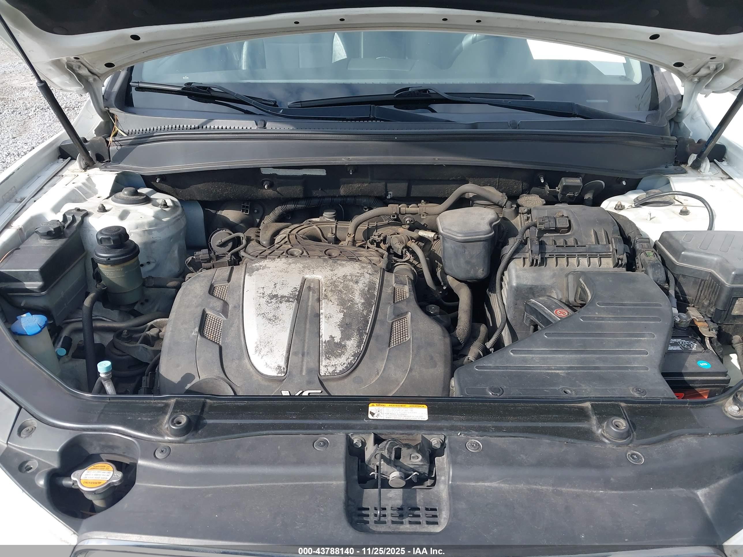 HYUNDAI SANTA image 10
