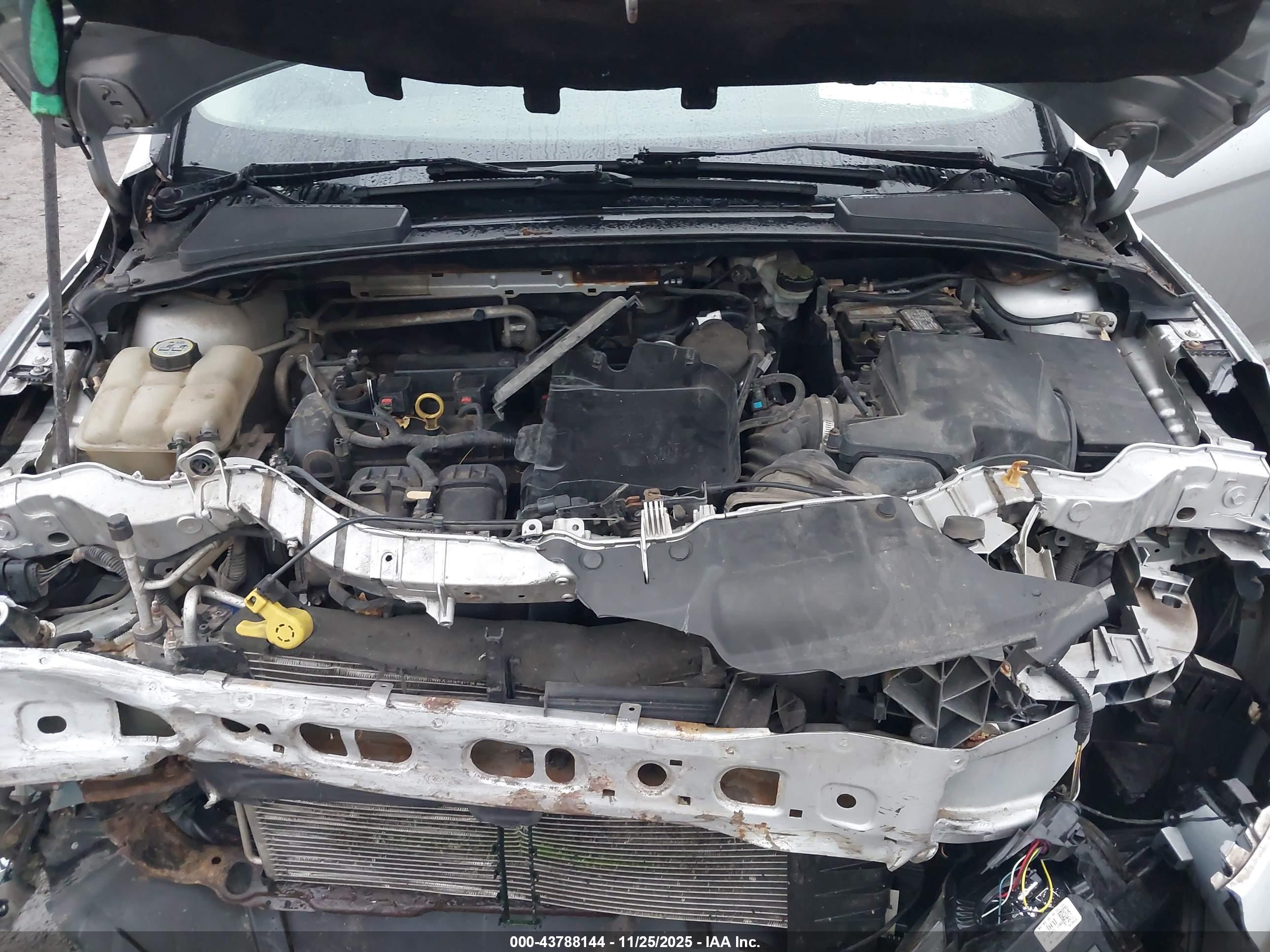 FORD FOCUS image 10