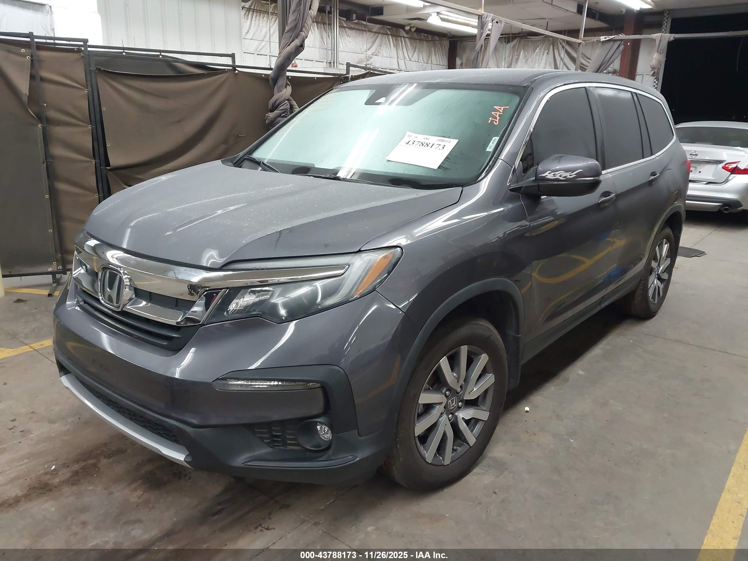 HONDA PILOT image 2