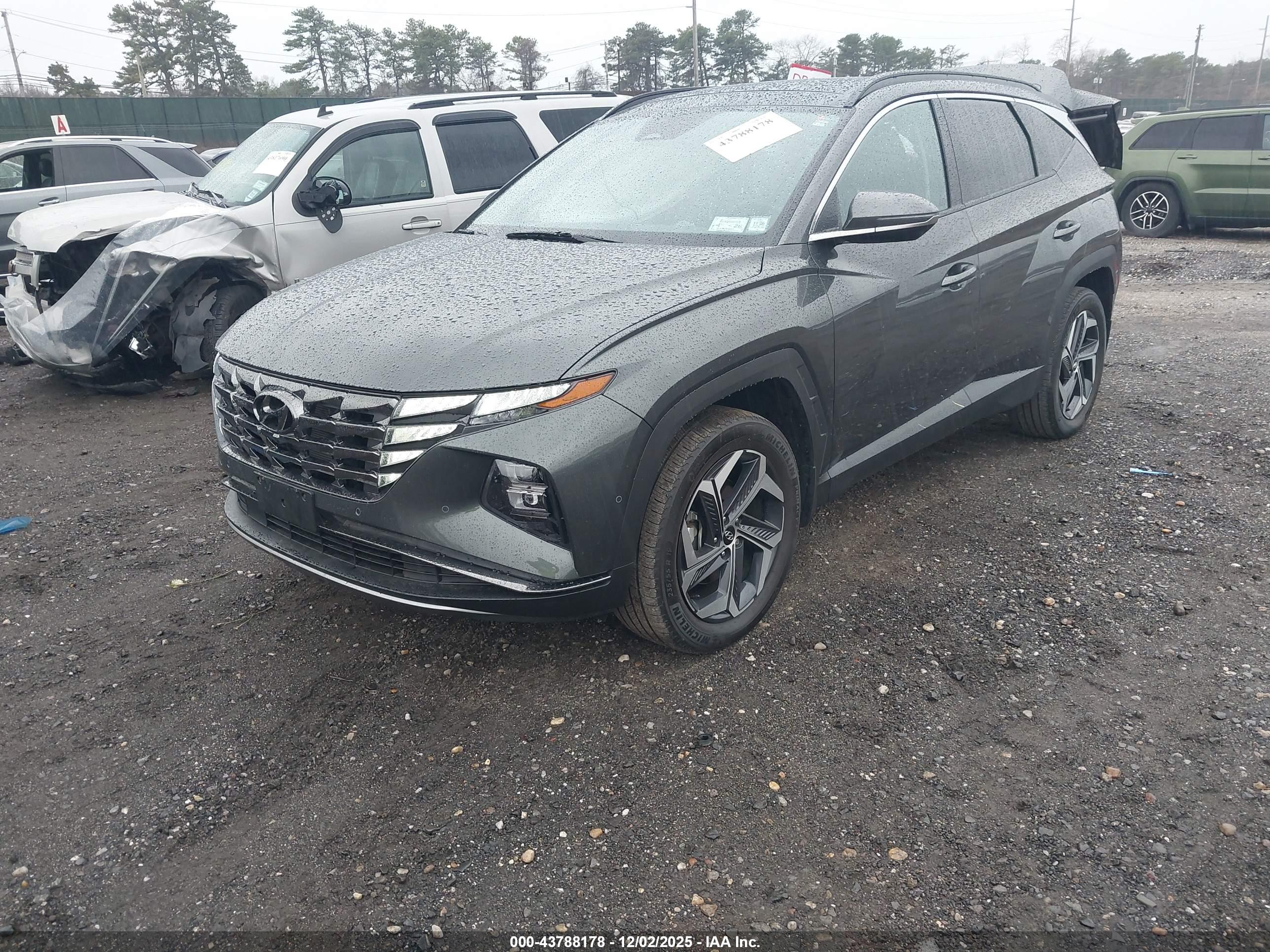 HYUNDAI TUCSON image 2