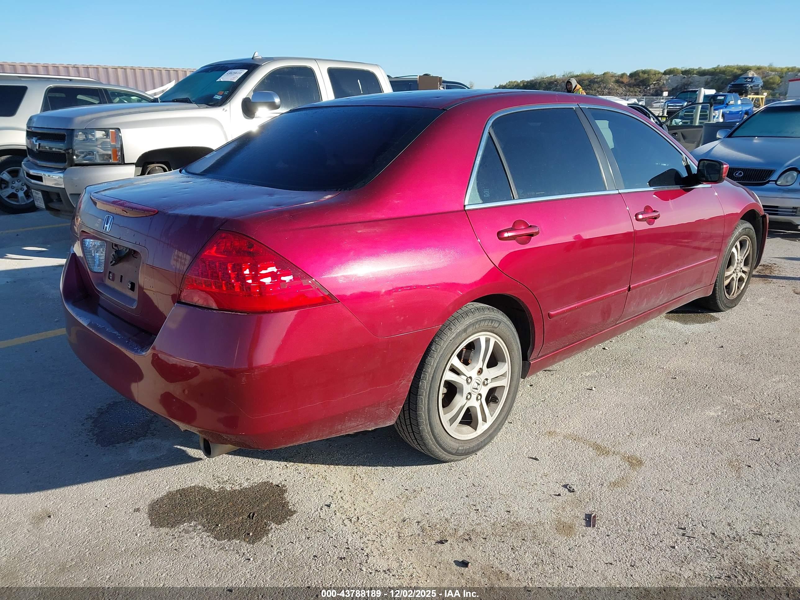 HONDA ACCORD image 4