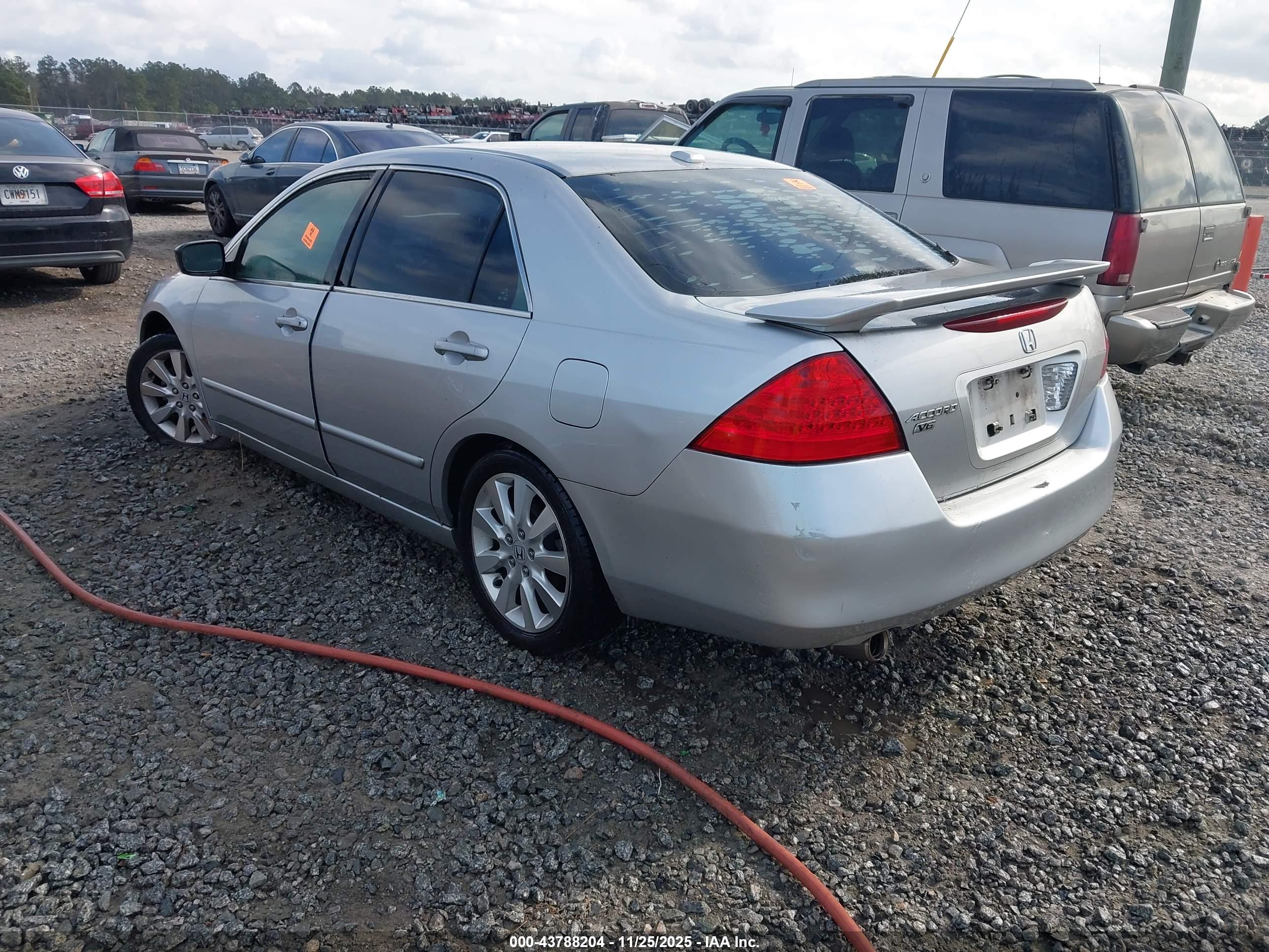 HONDA ACCORD image 3