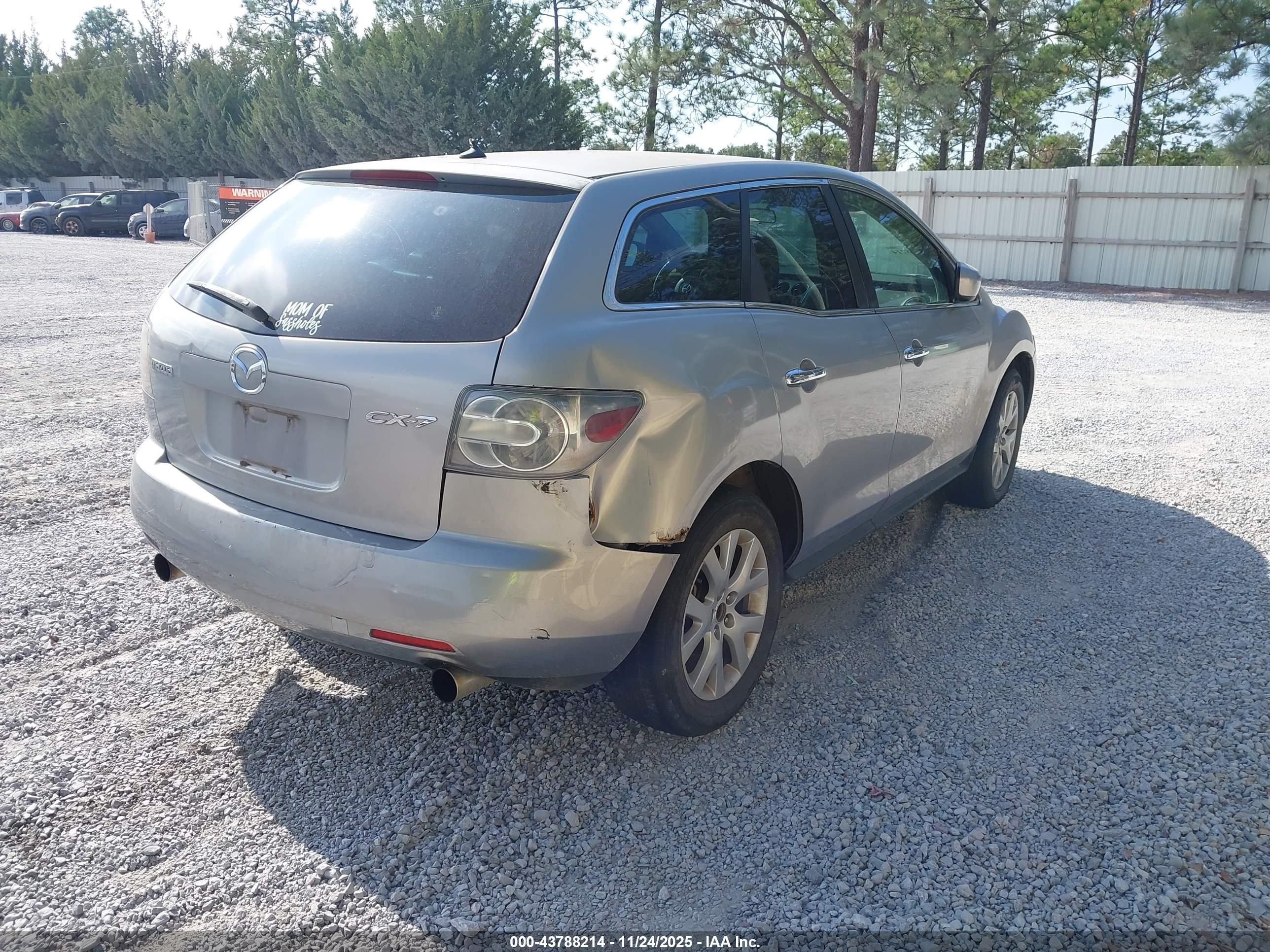 MAZDA CX-7 image 4