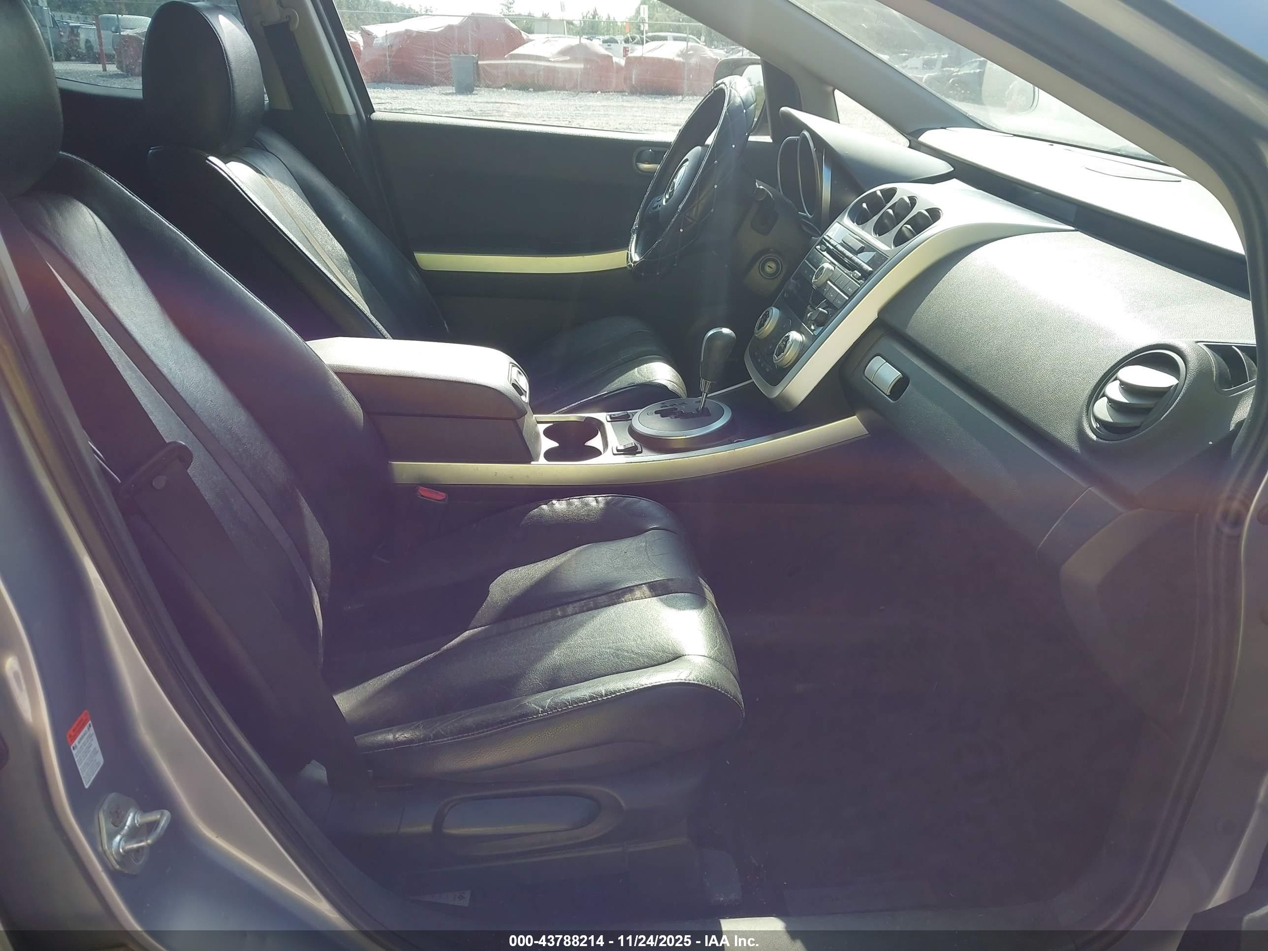 MAZDA CX-7 image 5