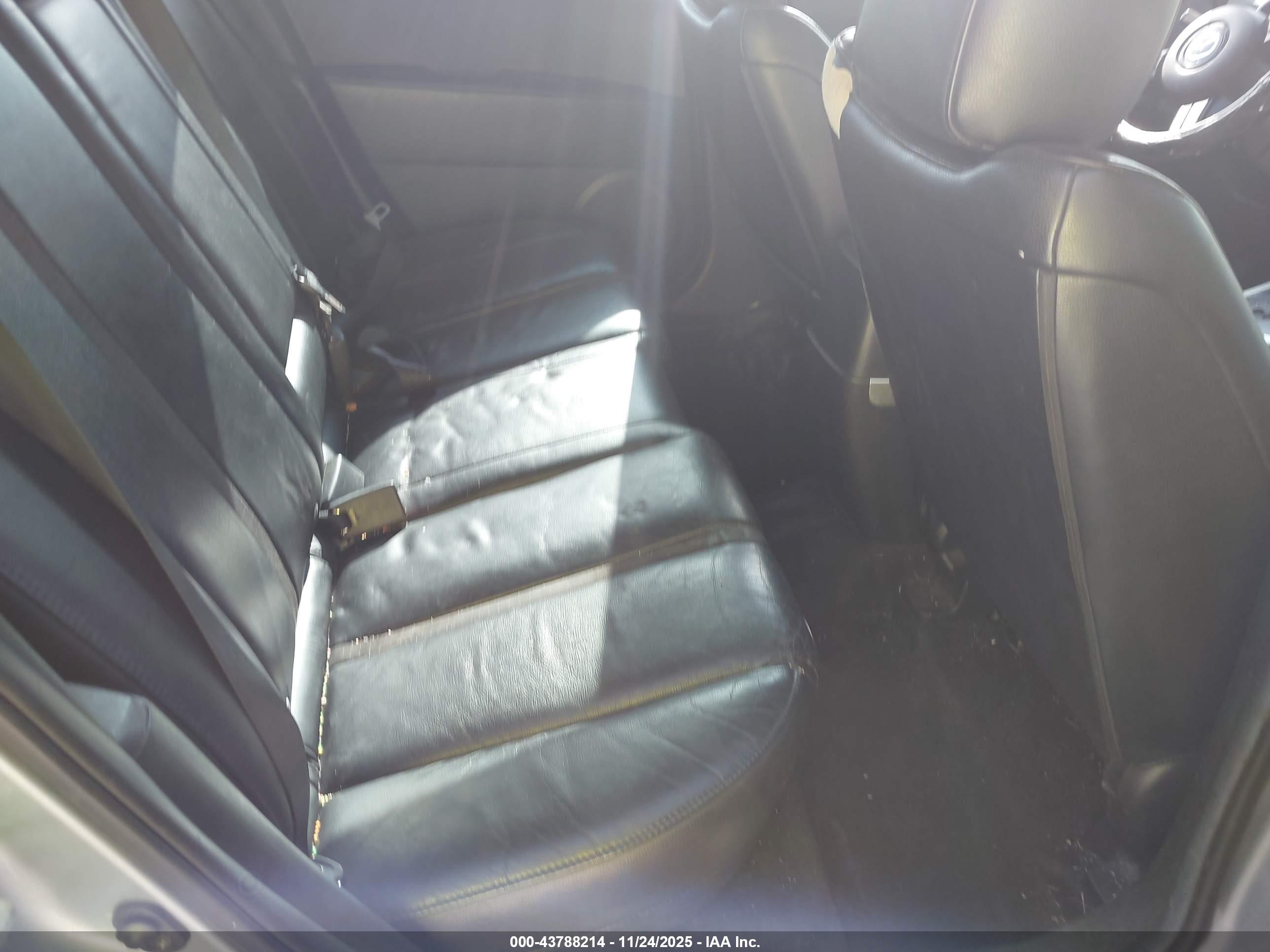 MAZDA CX-7 image 8